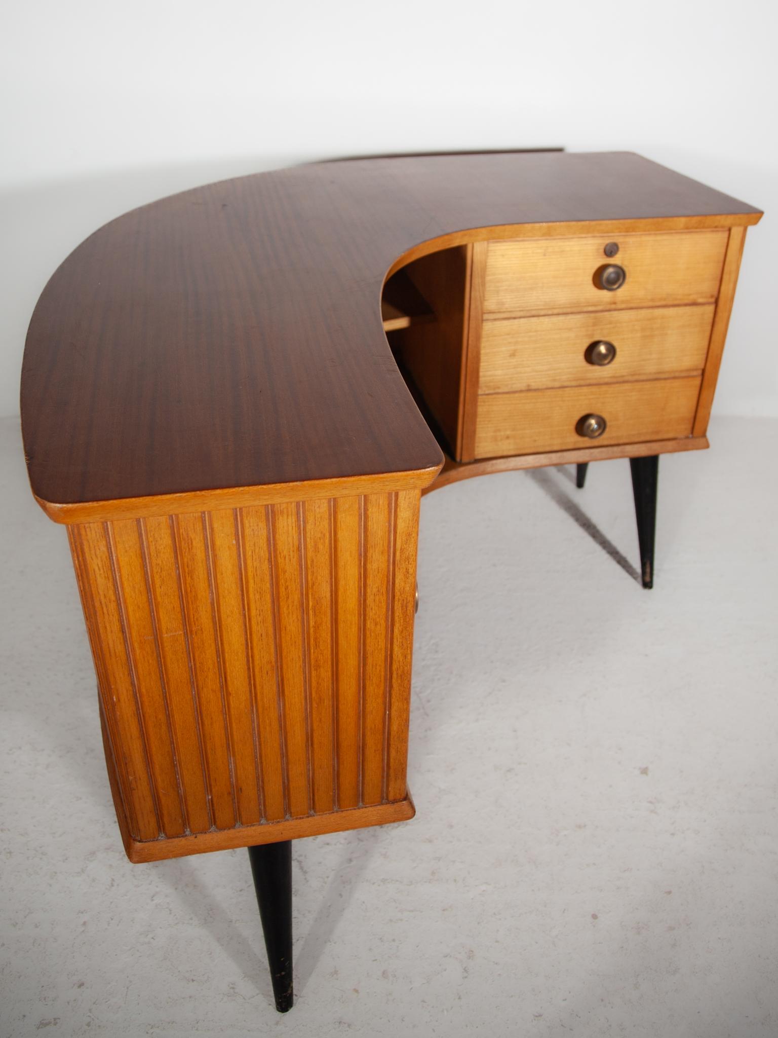 Boomerang Shaped Desk, Shop Counter, 1950s by Alfred Hendrickx For Sale 6