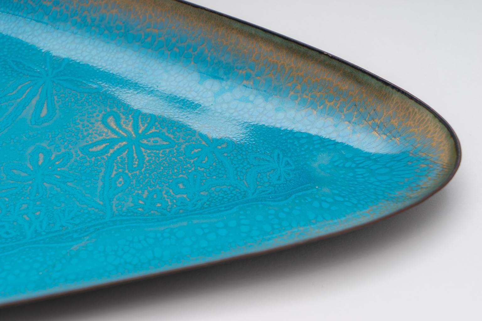 Boomerang Shaped Enamel Serving Dish In Good Condition In West Palm Beach, FL