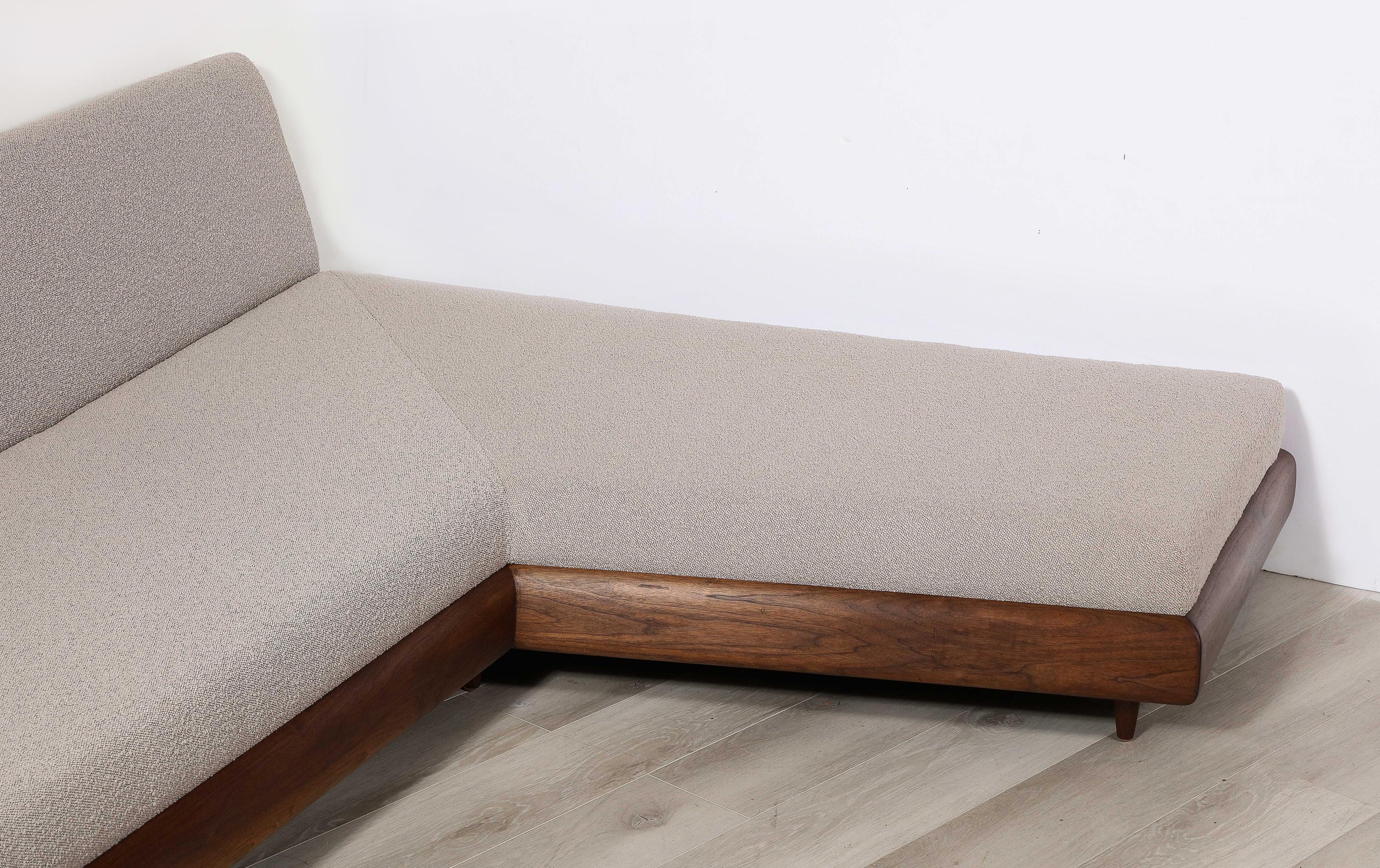 Boomerang-Sofa von Adrian Pearsall im Angebot 4