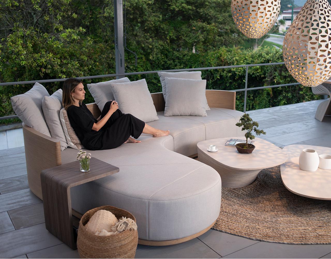Contemporary Boomerang Sofa with Corner by Piegatto, a Sculptural Sofa For Sale