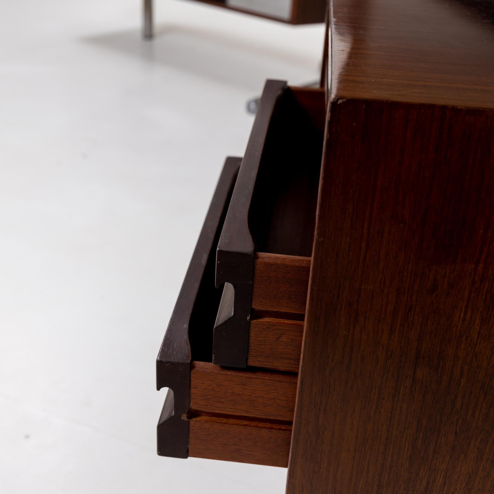 Boomerang T96 Desk by Osvaldo Borsani for Tecno, Italy 1950s 3