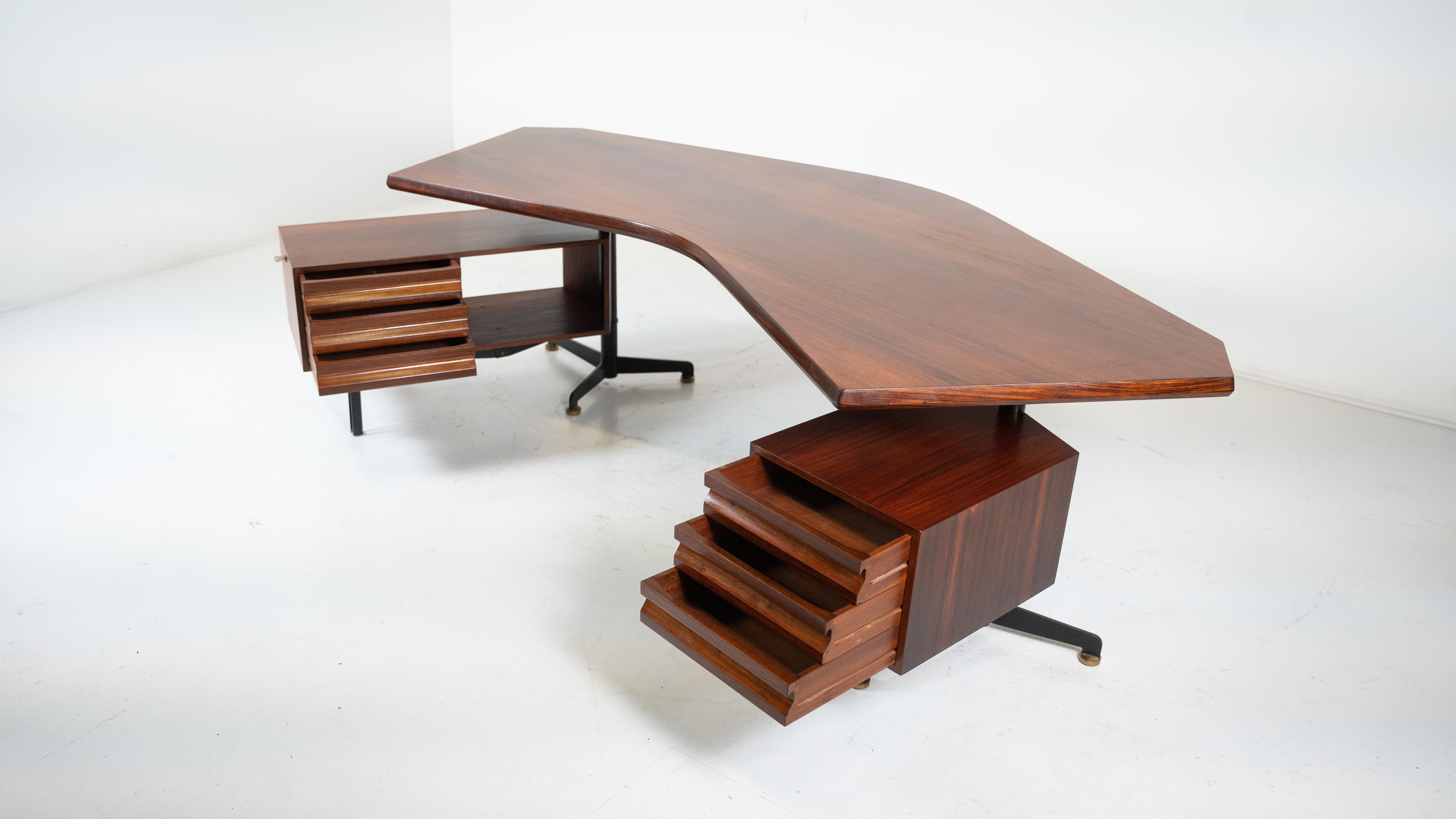Boomerang T96 Desk by Osvaldo Borsani for Tecno, Italy, 1960s 1