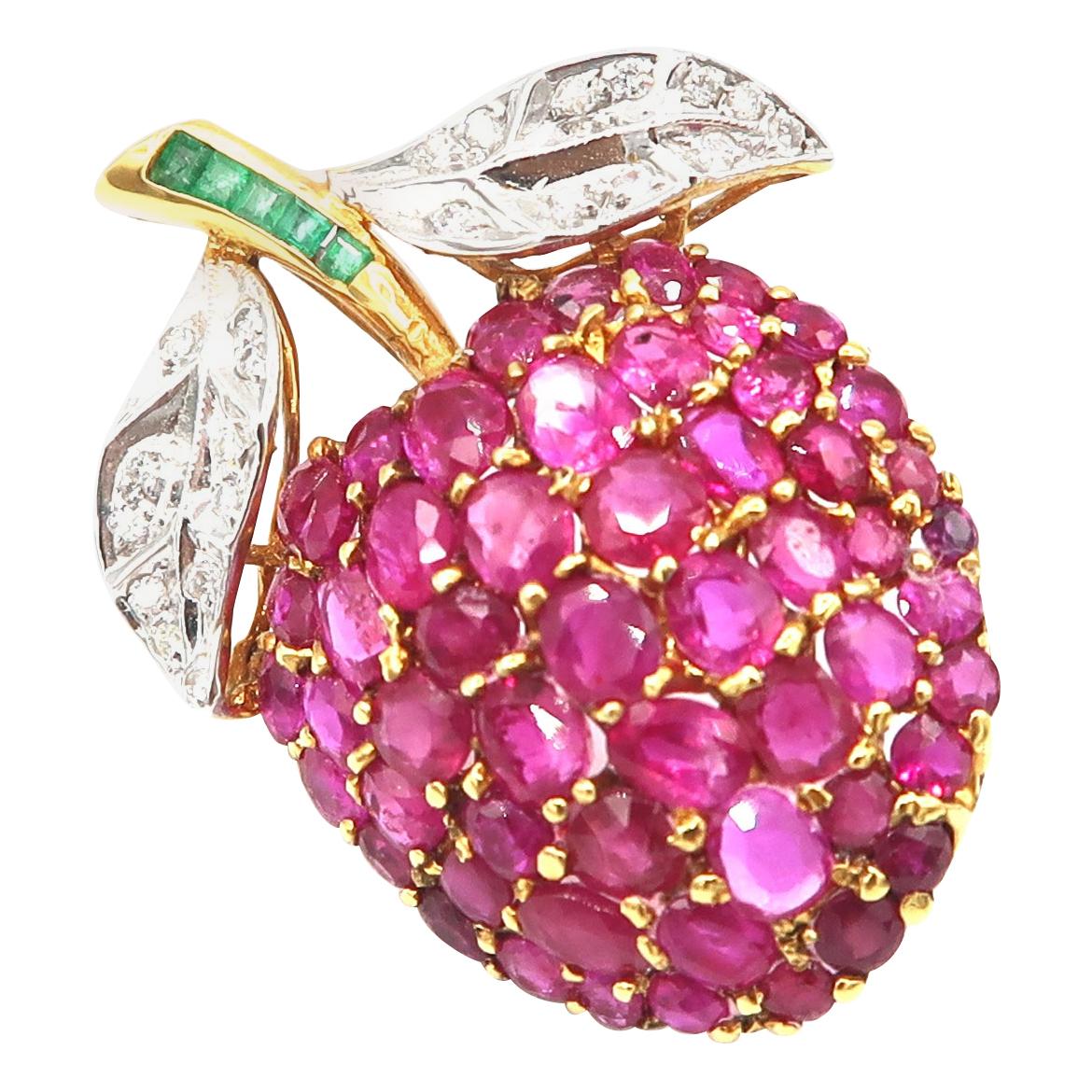 Boon Berry 15.5 Carat Ruby, Emerald and Diamond Gold Brooch