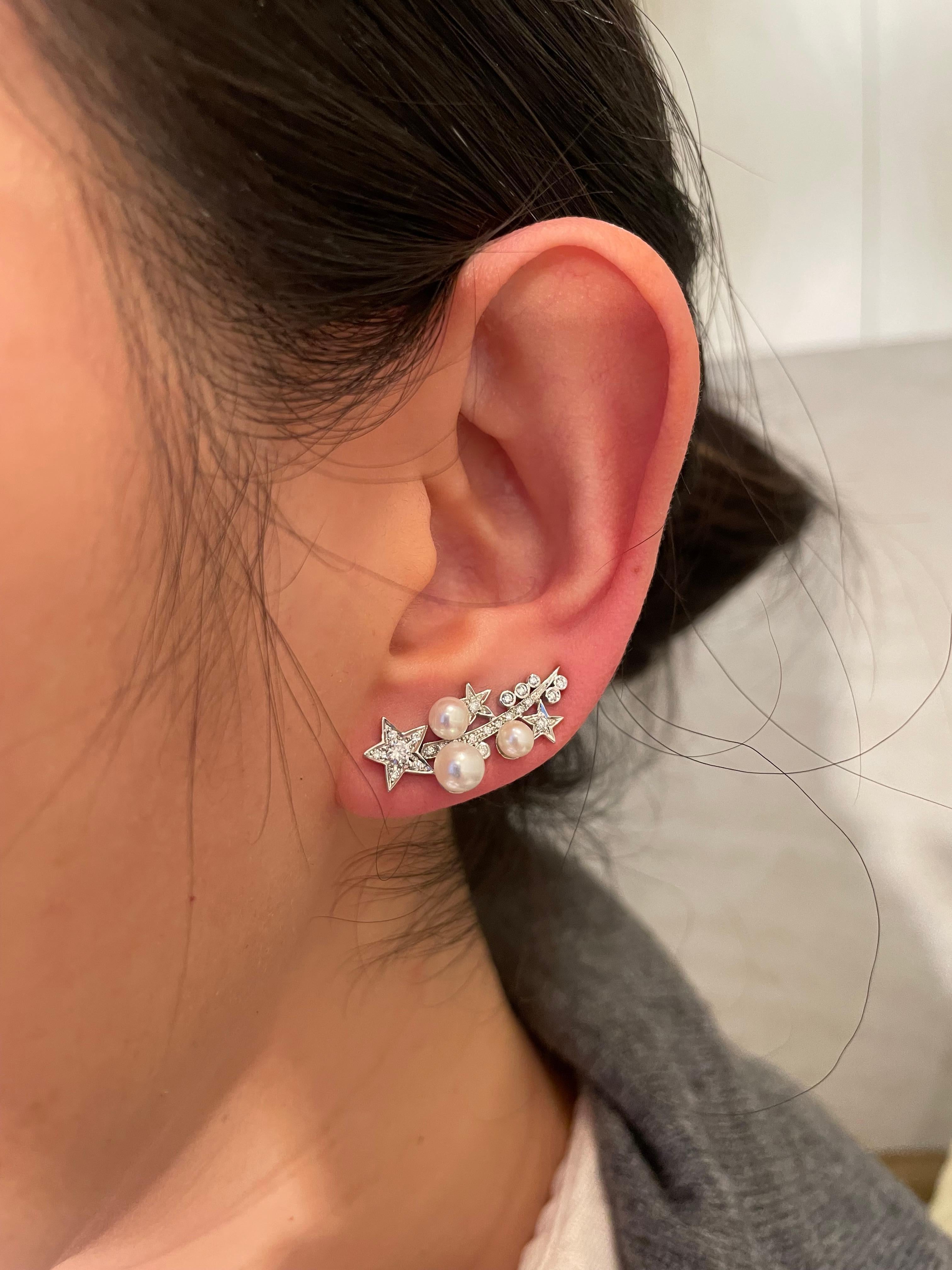 BOON Moving Across the Sky Orecchini con diamanti e perle in oro bianco 18 carati in vendita 1