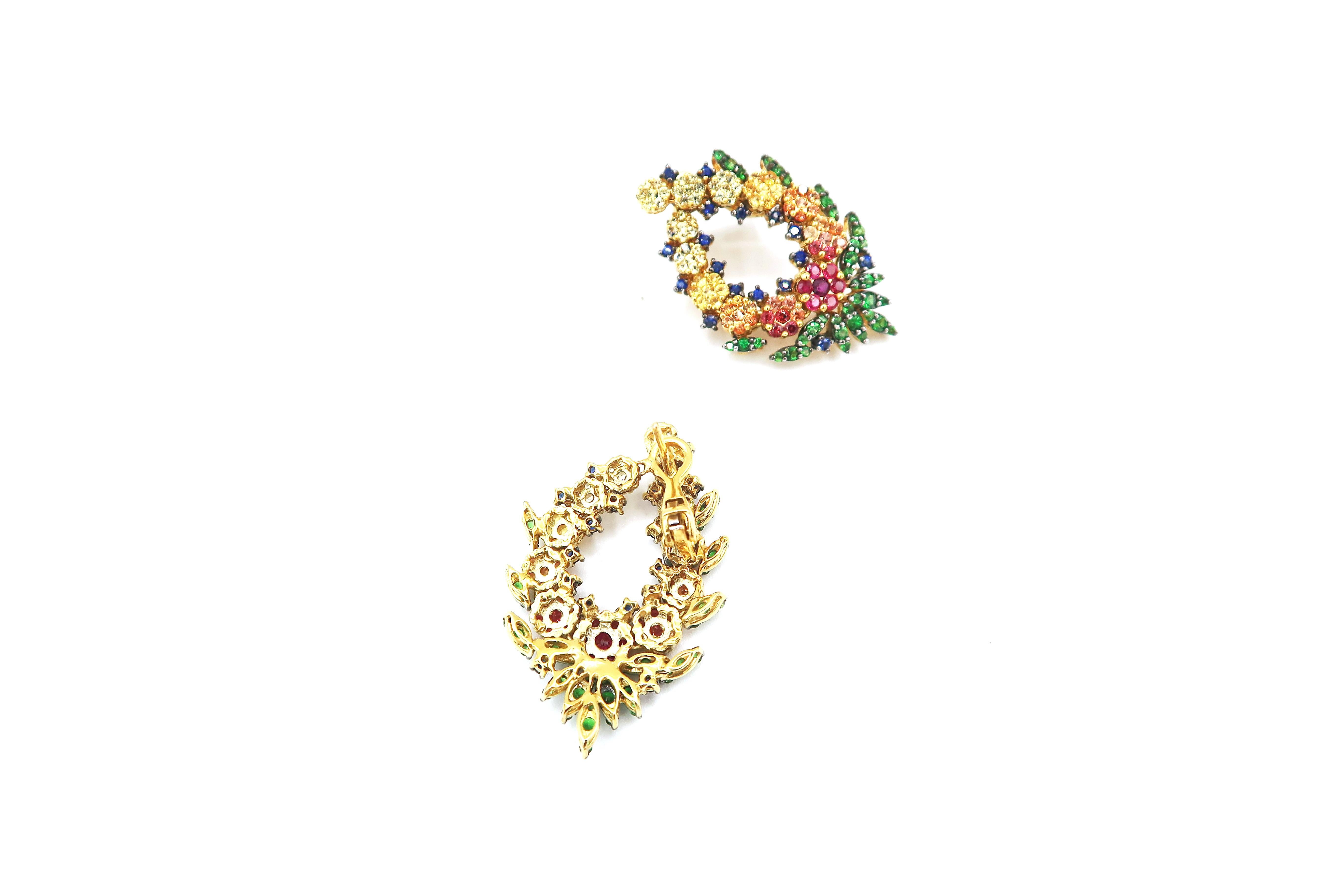 No Diamond Multi-Color Sapphire Ruby Flower Wreath Gold Clip-On Earrings In New Condition In Bangkok, TH