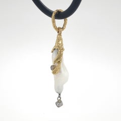 "Boop" Pendant in 18 Karat Gold with Baroque Freshwater Pearl and White Diamonds