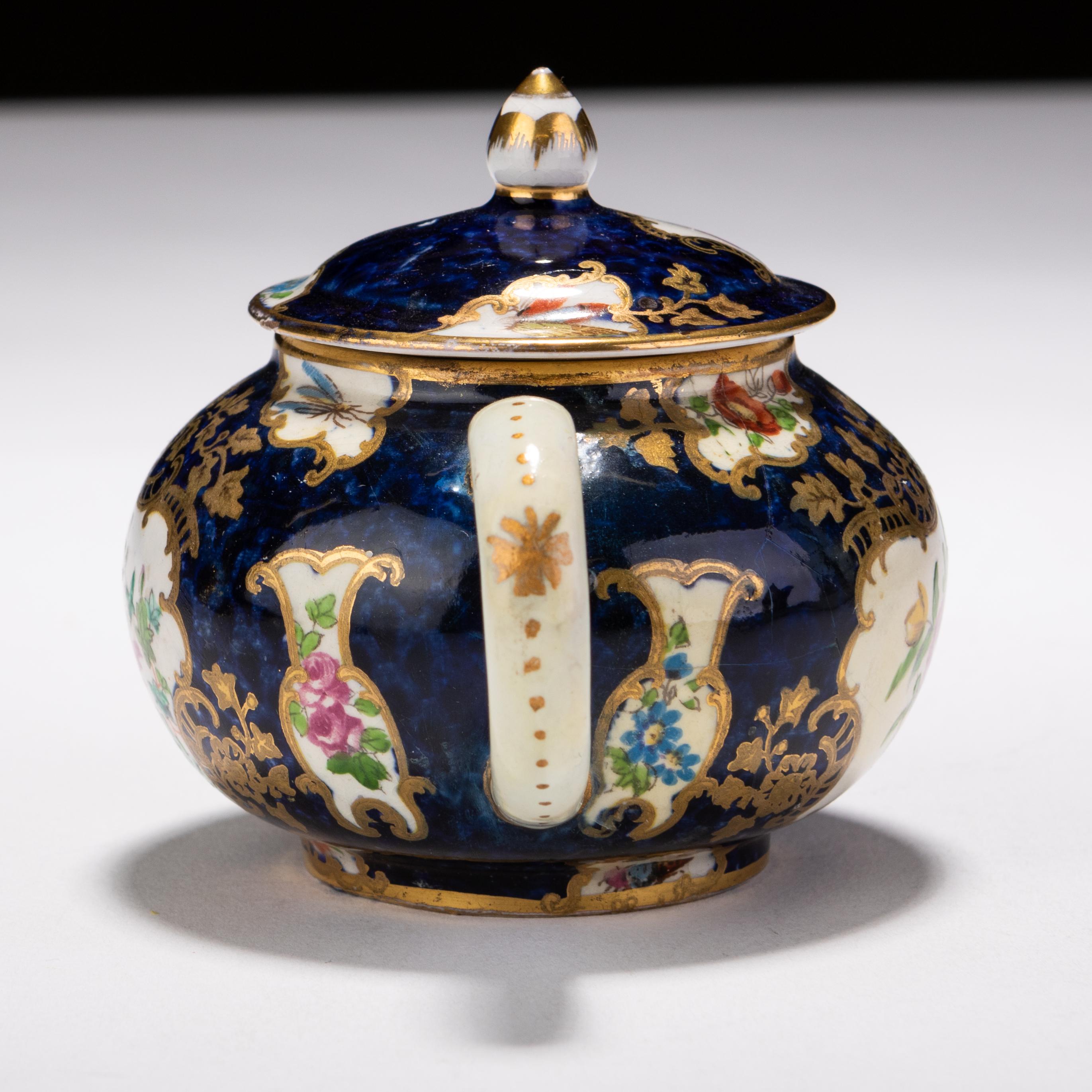 Hand-Painted Booths Asiatic Pheasant Cobalt English Porcelain Teapot 19th Century 