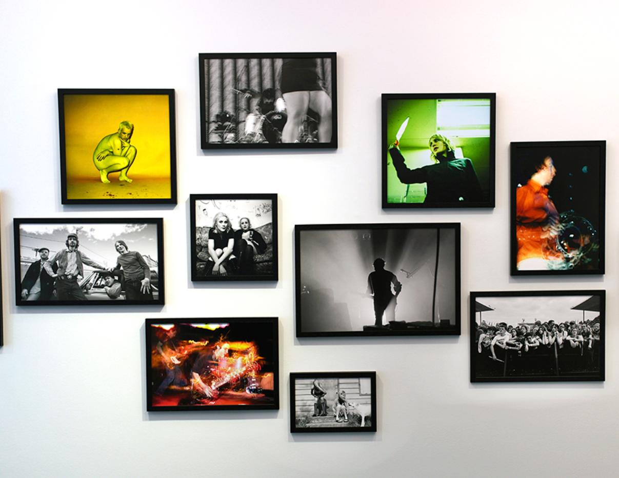 Bootsy et Dawn, Tramps, New York City, NY, 1997 - Contemporain Photograph par Bootsy Holler