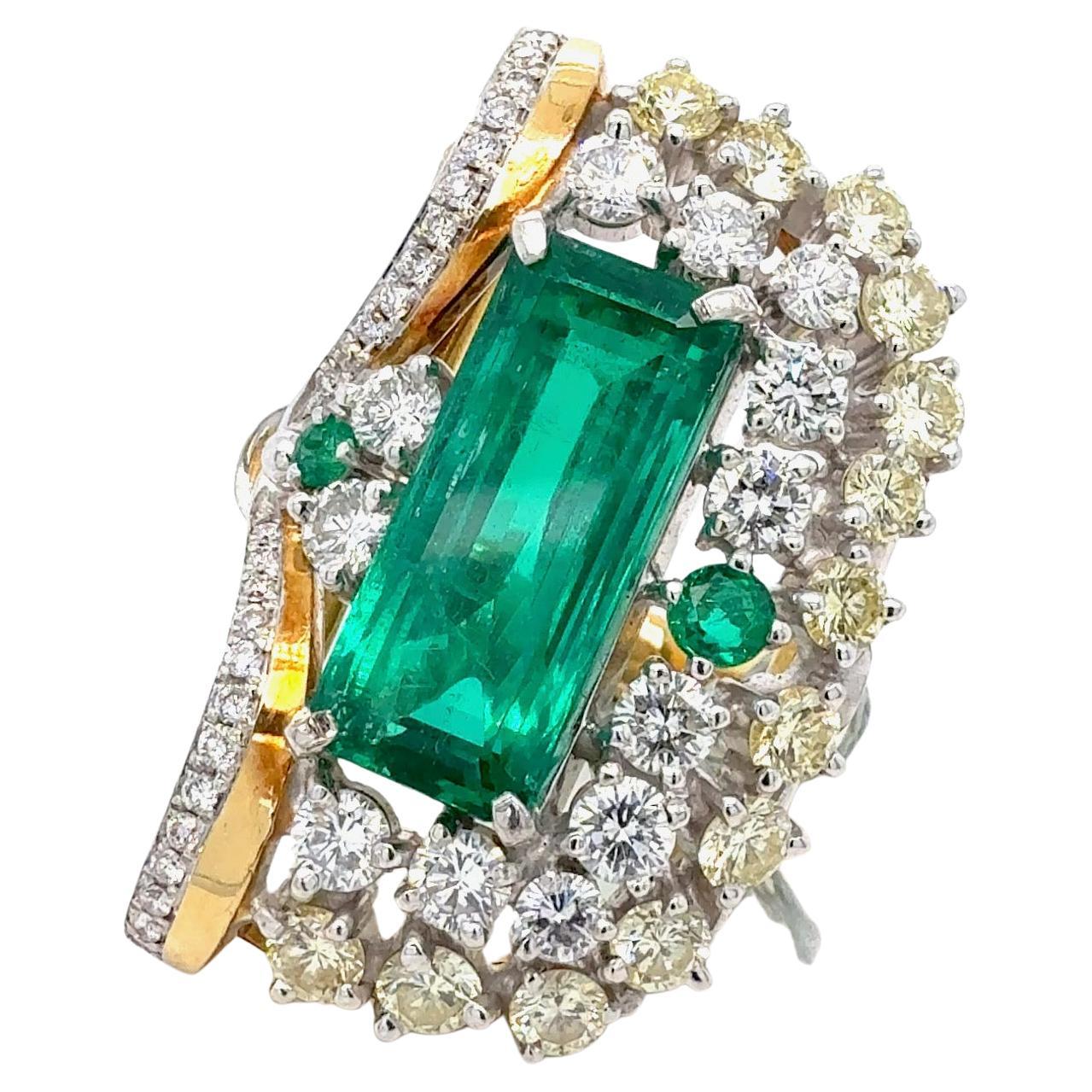 Bora
Co Bague émeraude colombienne et diamant de 8,23ct (certifiée GRS/GIA)