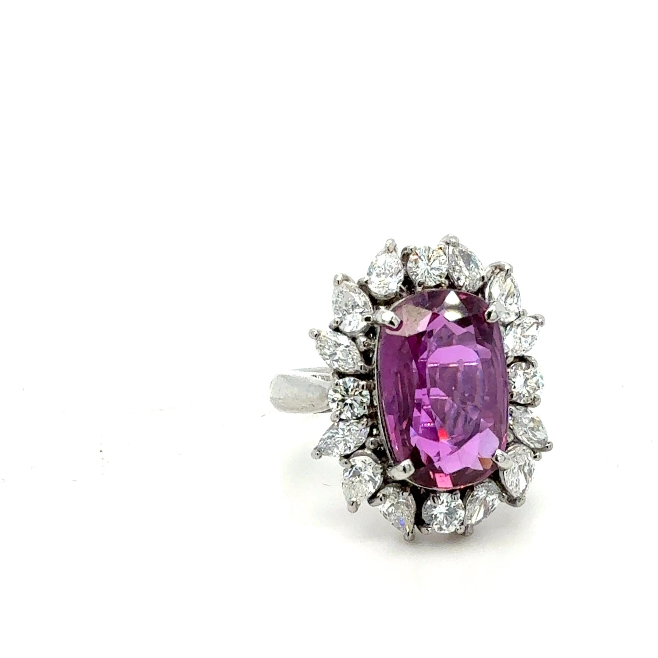 Taglio ovale Bora & Co Anello in platino con zaffiro rosa e diamante certificato CGL 7,03 in vendita