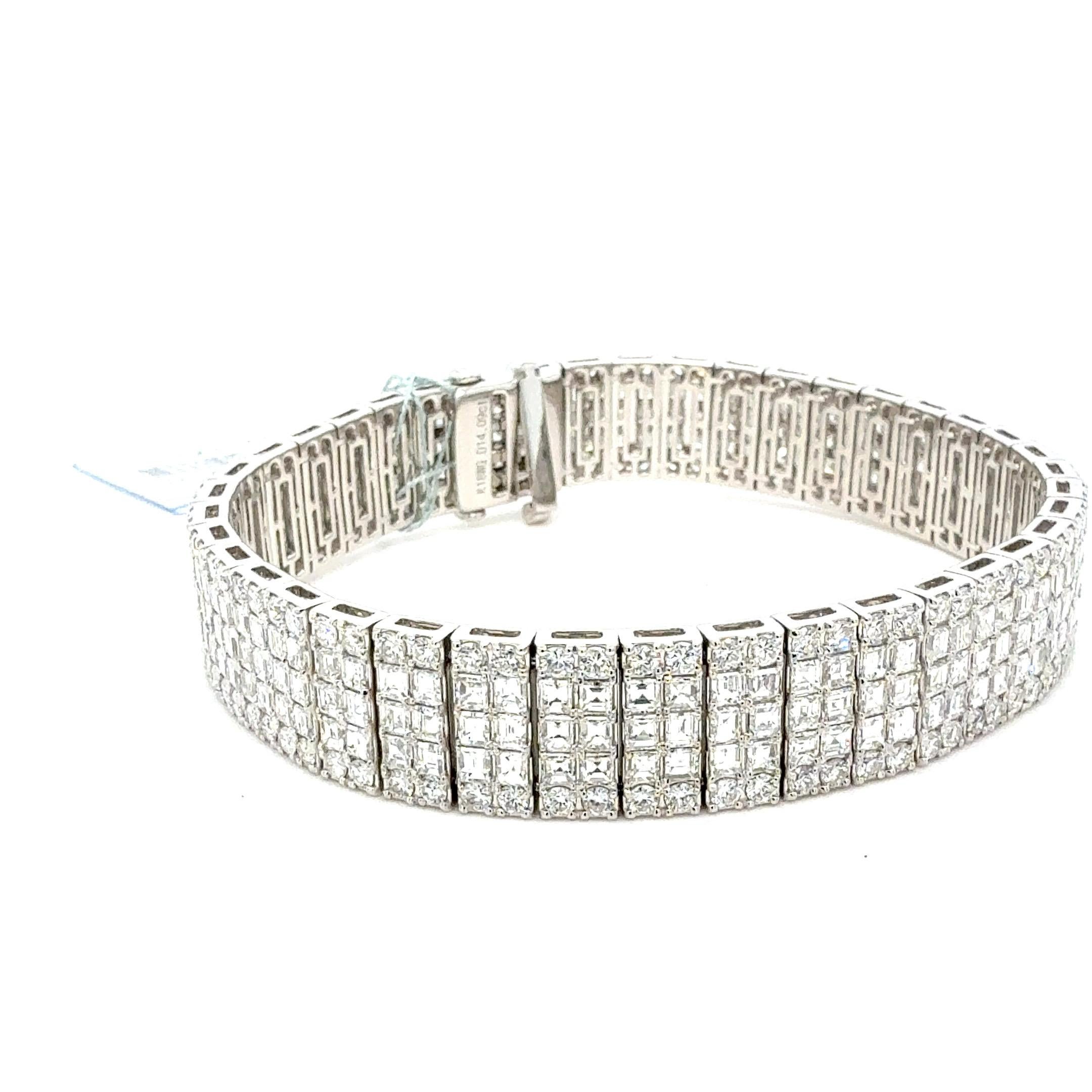 Bora & Co Unsichtbare Illusion Diamant-Armband mit Prinzessinnenschliff (Carréschliff) im Angebot