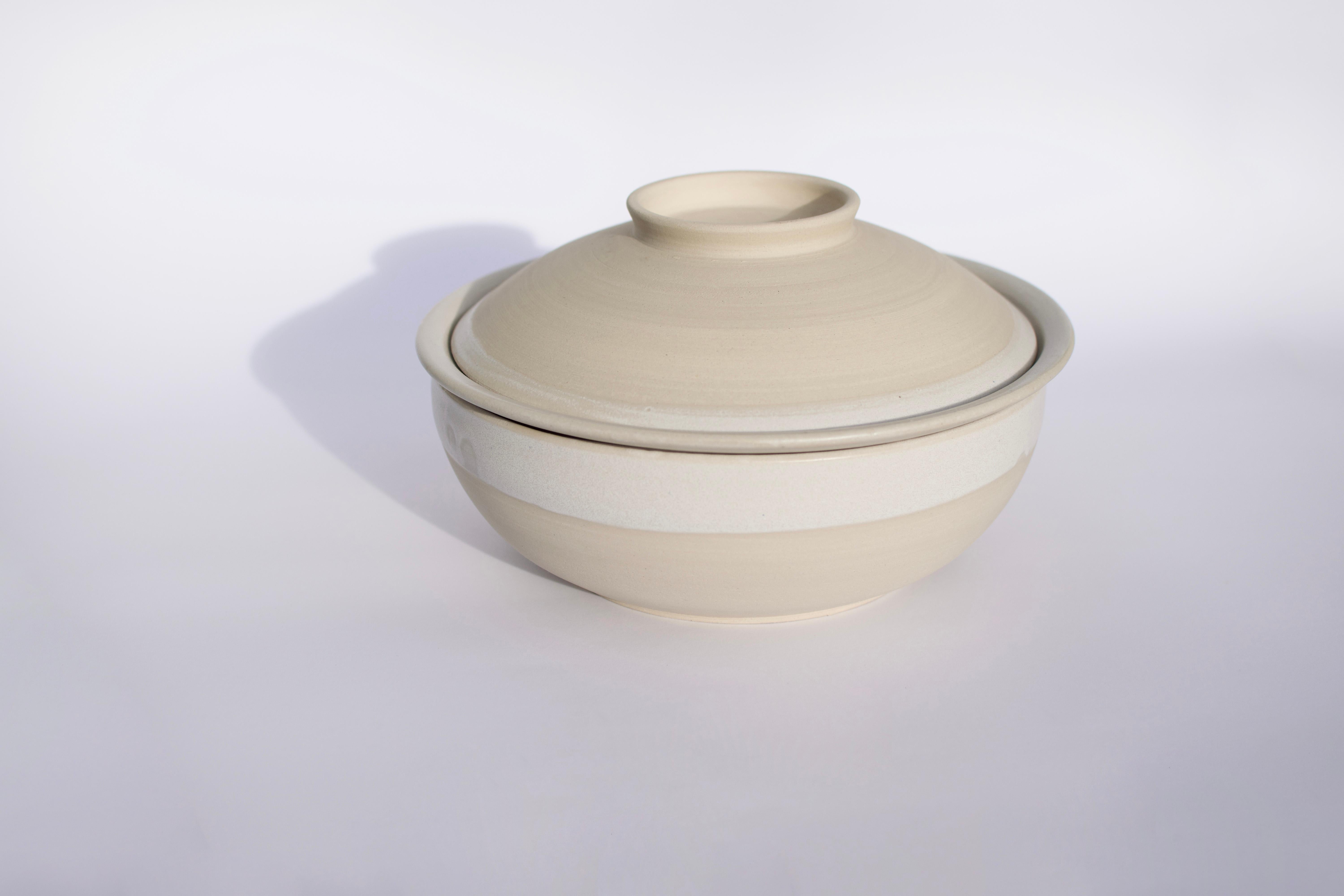 Vernissé Ensemble de bols à servir et à ranger Bora par Orsolya Pattantyús Artiste céramiste pour VUUV Work en vente