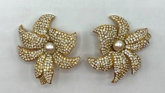 Borbonese, Italie Boucles d'oreilles à grande fleur en or avec strass en forme de pavé