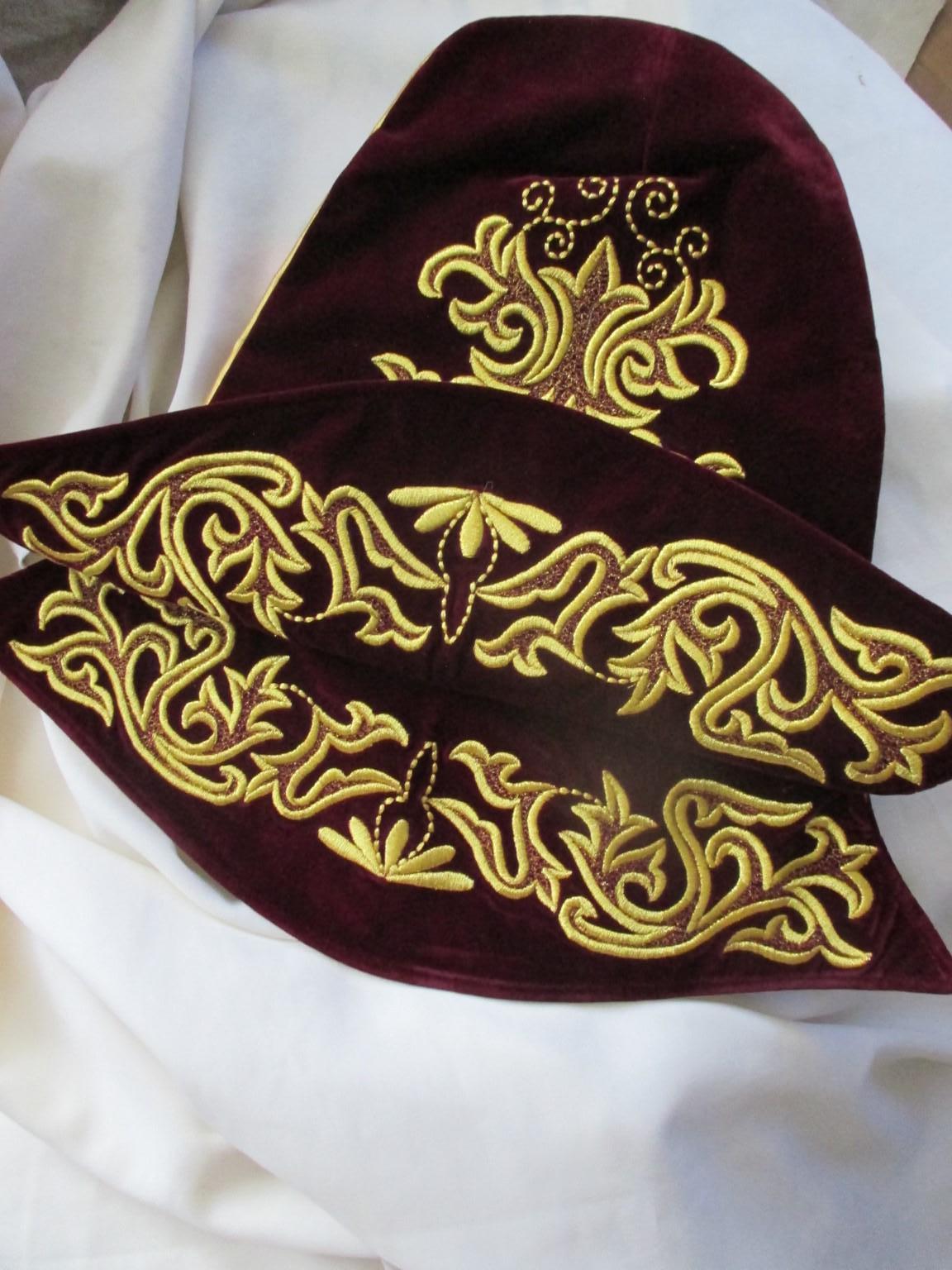 Bordeaux Red Velvet Gold Brocade Coat and Hat For Sale 2