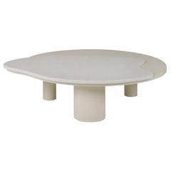 Couchtisch „Bordeira“ von Rute Martins, Calacatta Bianco-Marmor und weiß lackiert