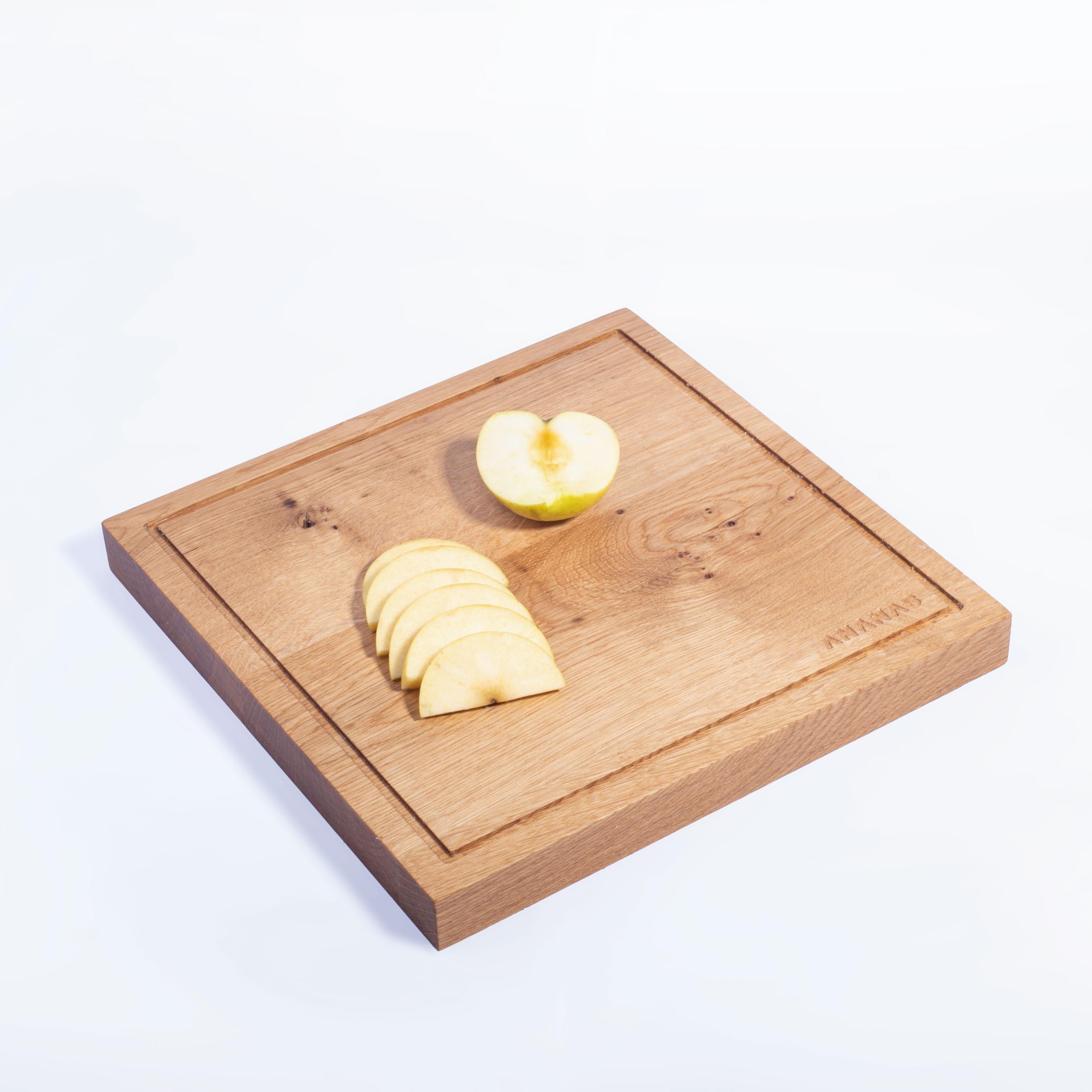 Hand-Crafted Border, Handmade Oak Wood Serving and Cutting Board Set of Three For Sale