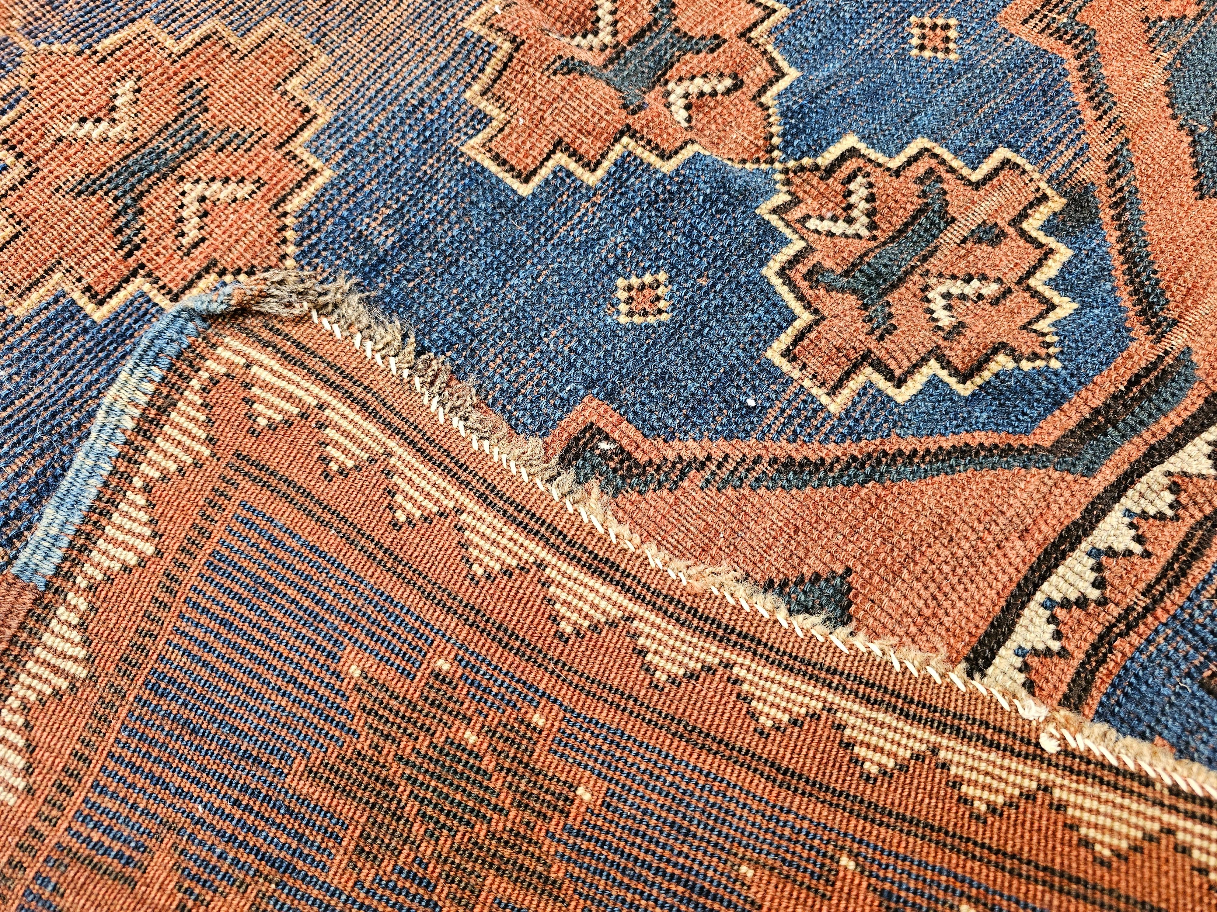 Tapis Bordjalou caucasien du 19ème siècle en bleu abrash en vente 6
