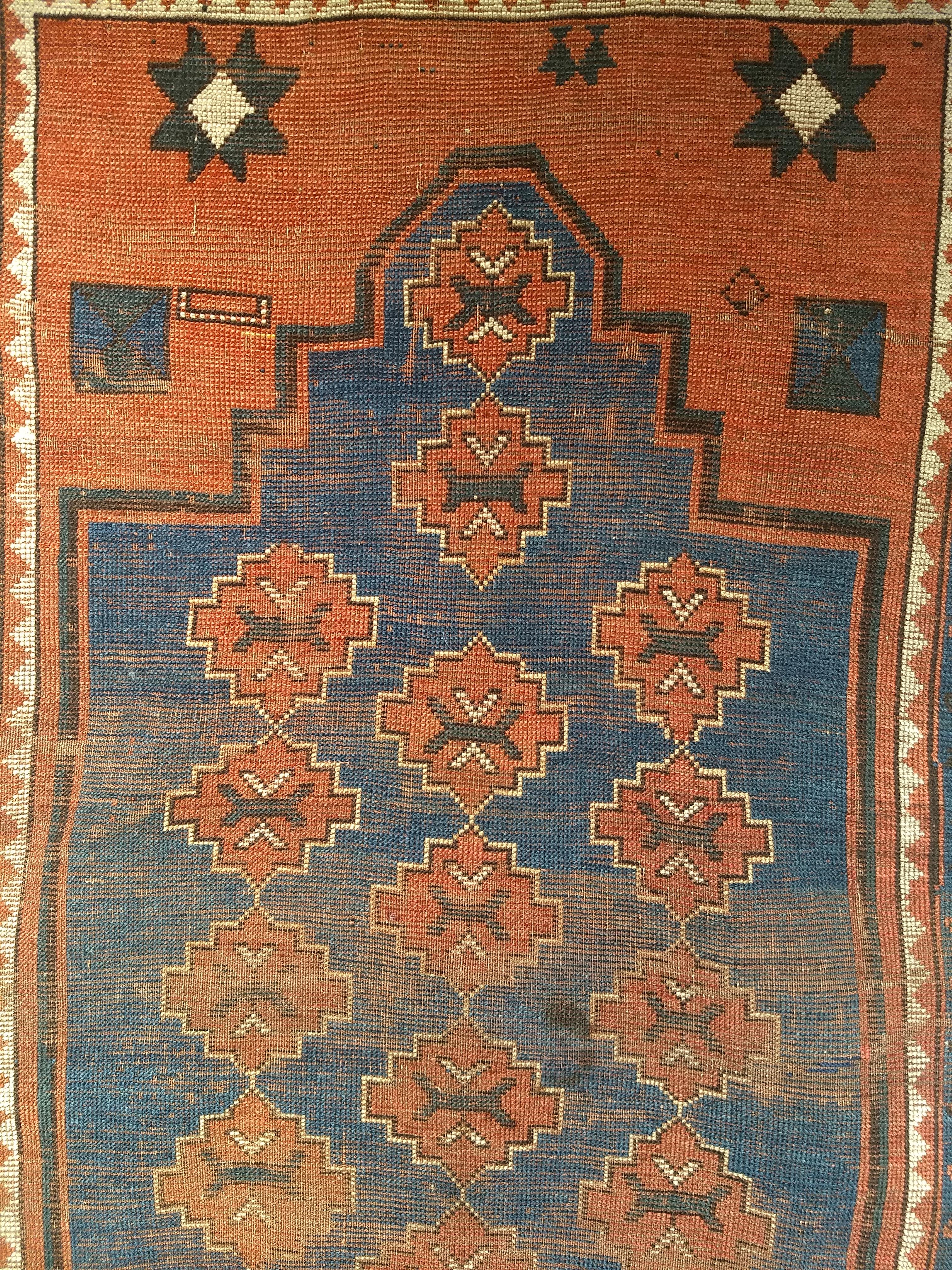 Tapis Bordjalou caucasien du 19ème siècle en bleu abrash en vente 2
