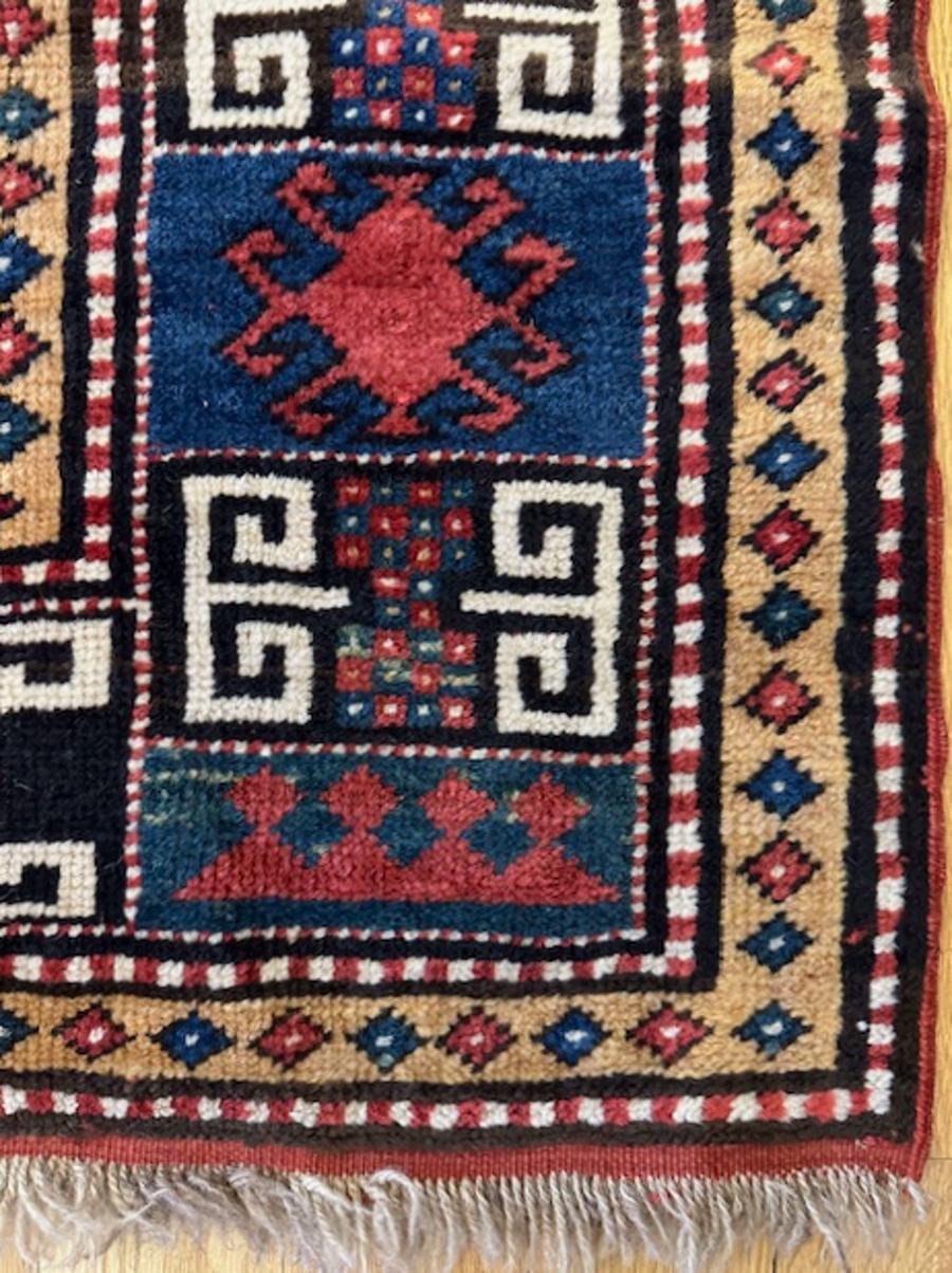 Caucasien Tapis Kazak Bordjalou en vente