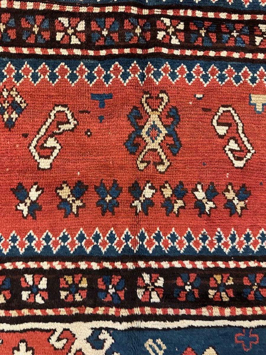 Bordjalou Kazak rug In Good Condition For Sale In NEW YORK, NY