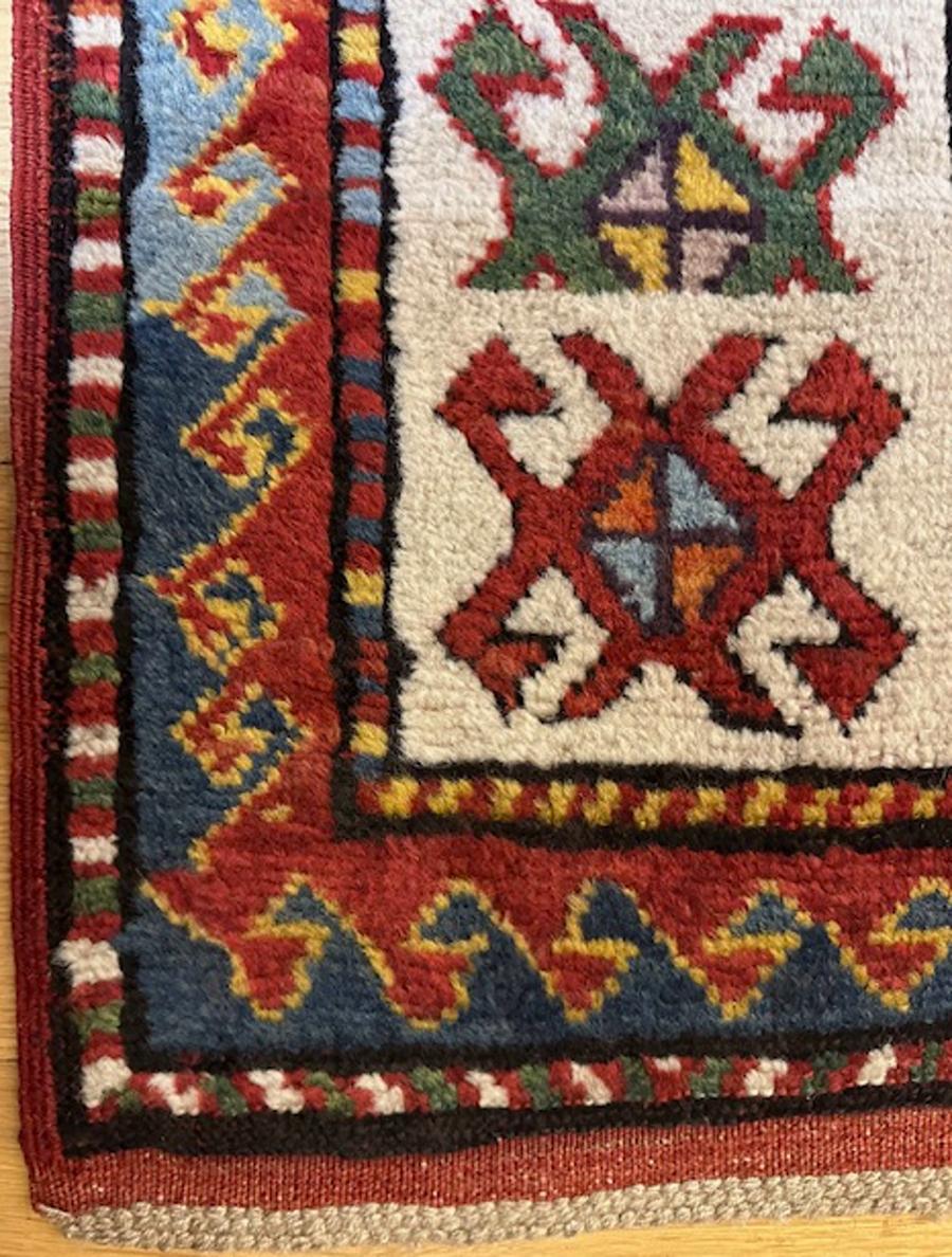 Fin du XIXe siècle Tapis Kazak Bordjalou en vente