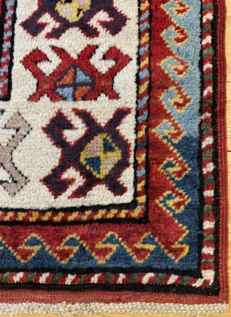 Laine Tapis Kazak Bordjalou en vente
