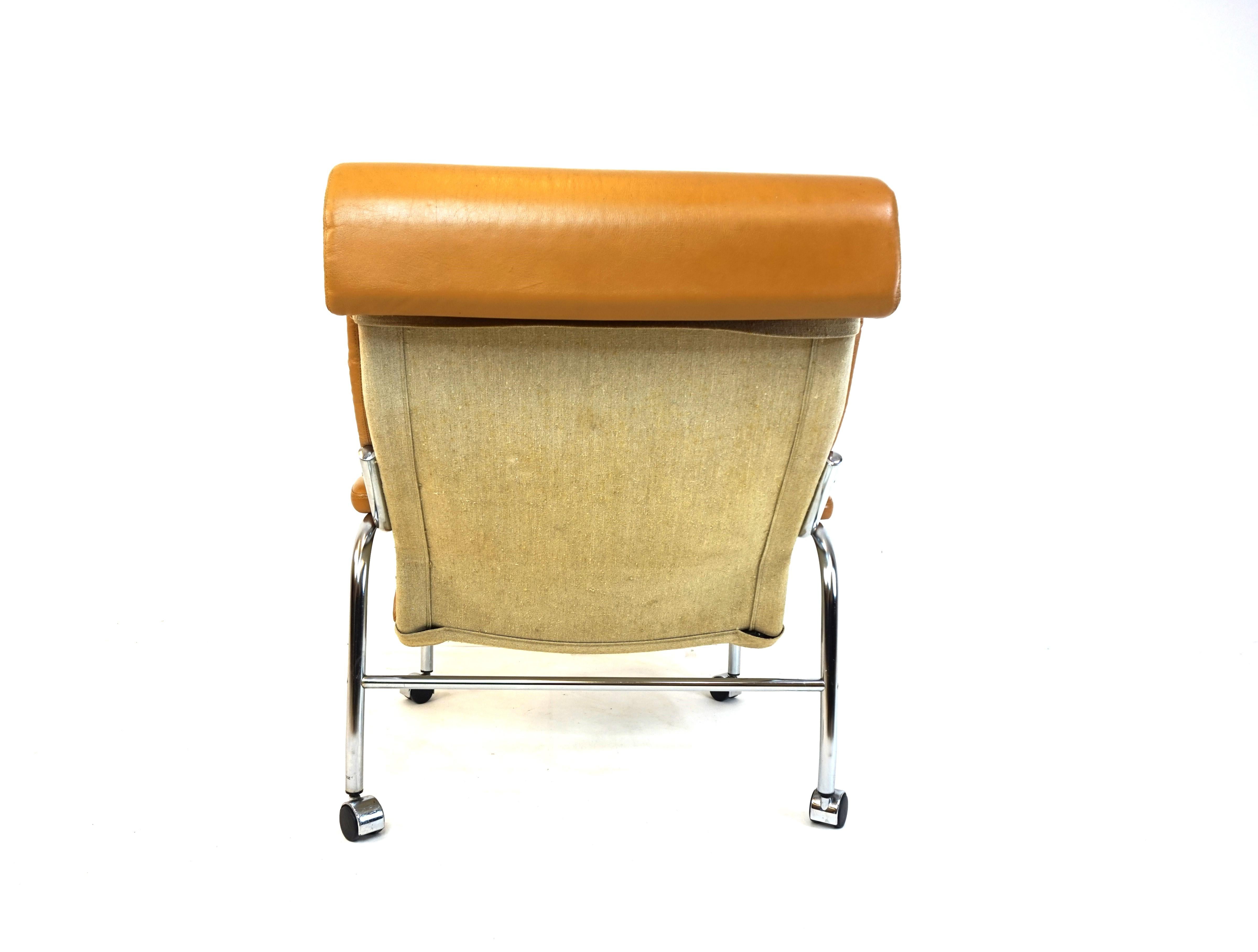 Mid-Century Modern Bore leather armchair by Noboru Nakamura For Sale