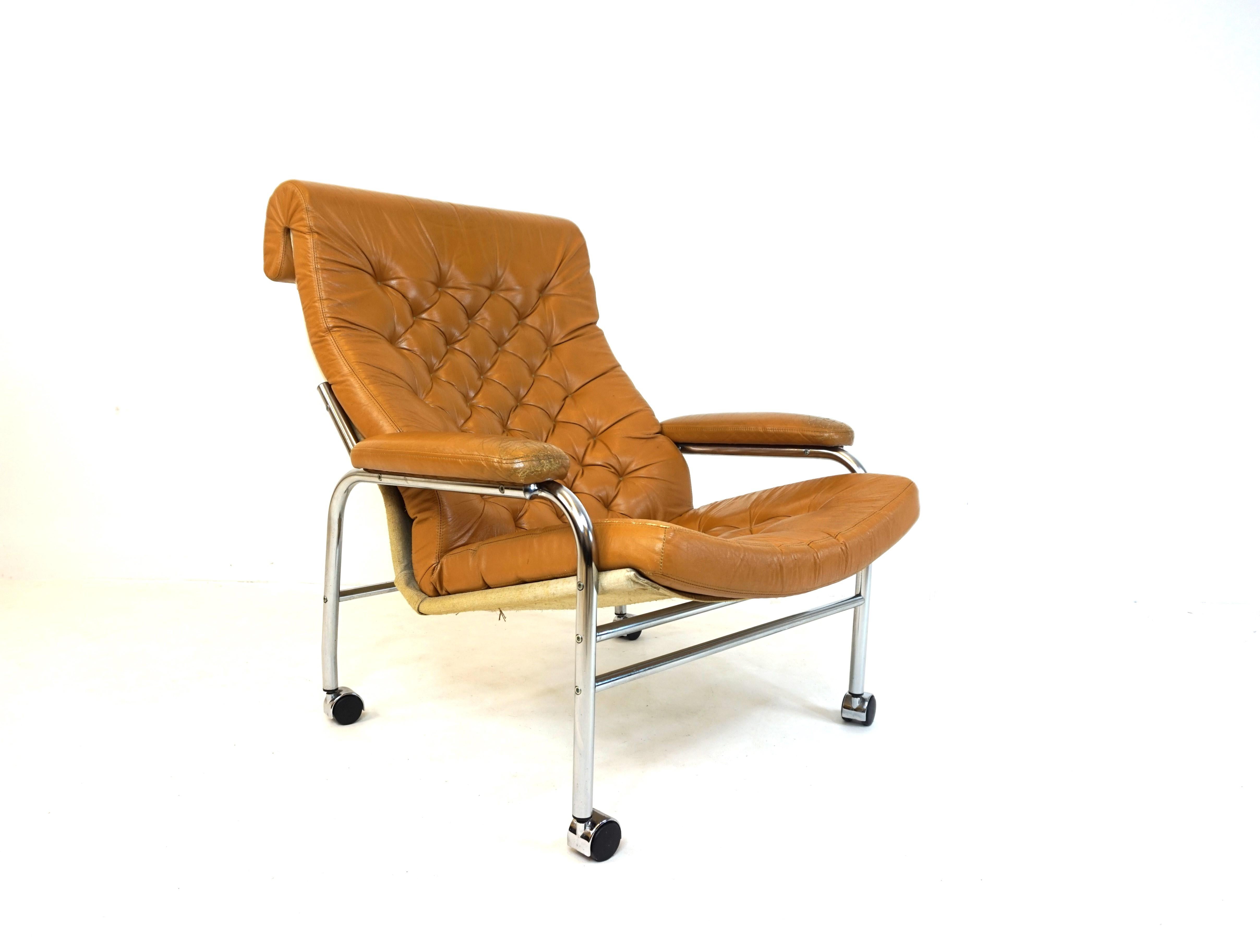 Late 20th Century Bore leather armchair by Noboru Nakamura For Sale