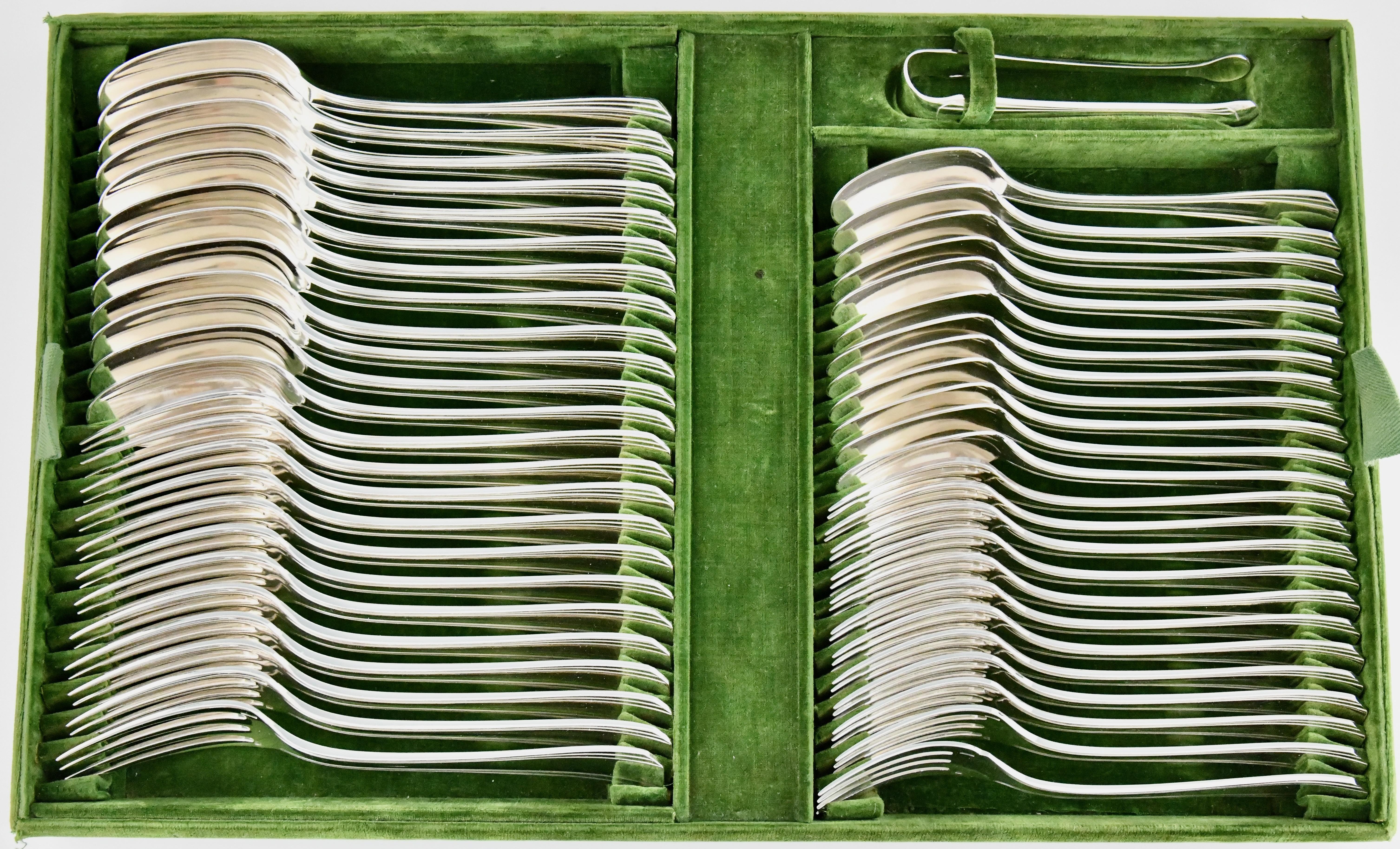 Boreal Art Deco 117 Pc Silvered Flatware Set Luc Lanel Christofle 1929 in case Plateado en venta