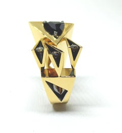 Bored of High Brands. Indulge Yourself in Unadulterated Exclusivity-Diamond Ring