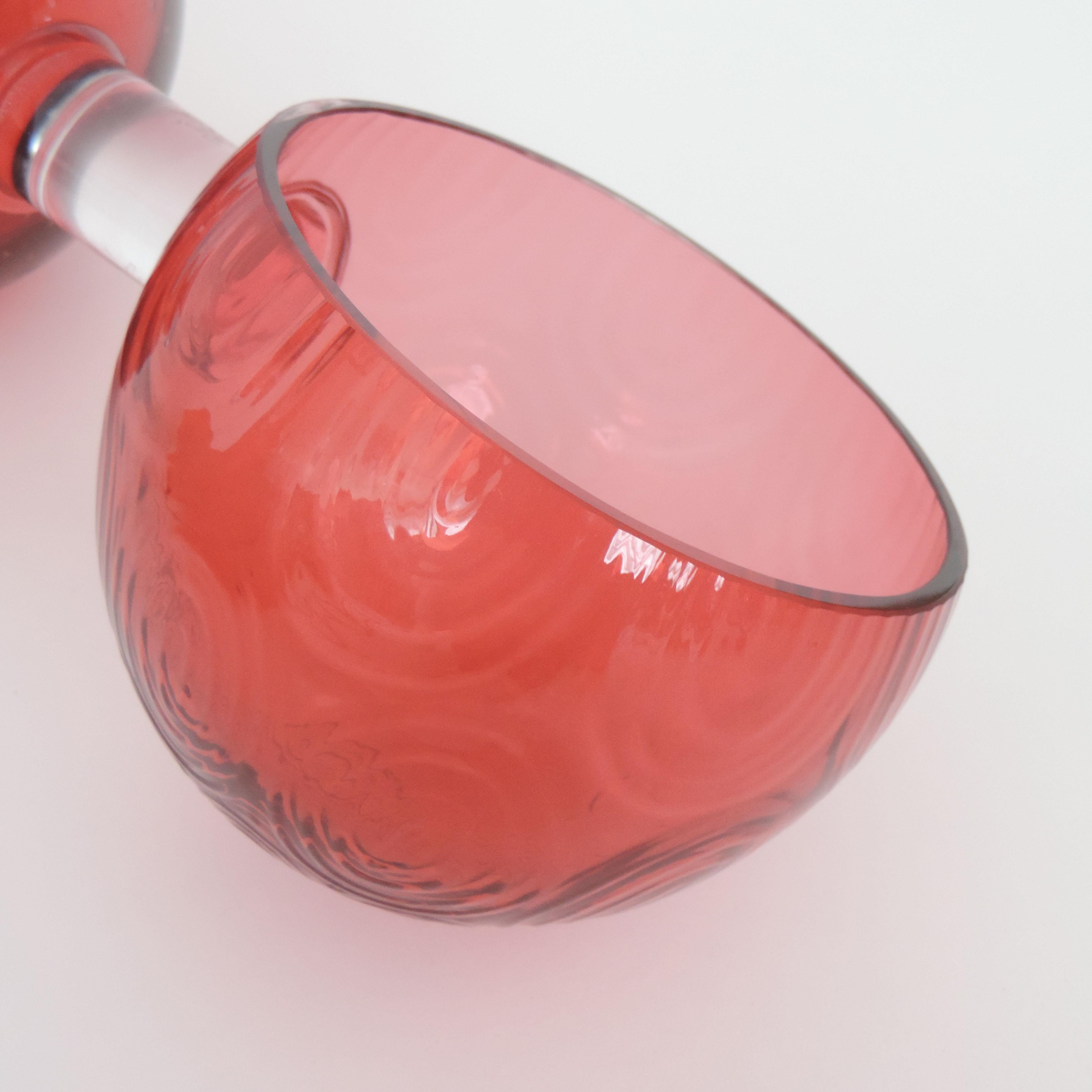 Moderne Borek Sipek Plat de service en verre soufflé rouge fantaisiste en vente