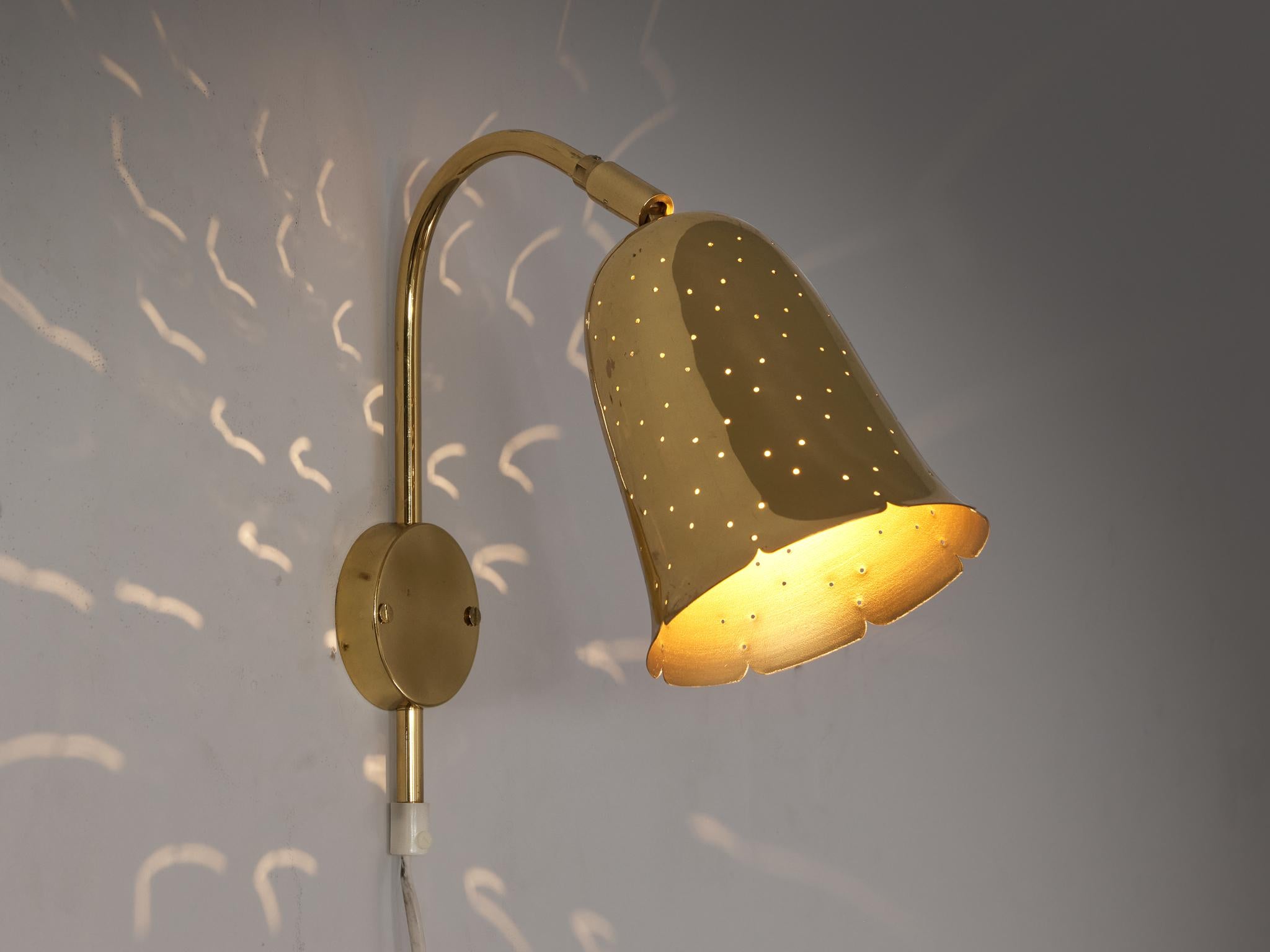 Boréns Borås Wall Lights aus gelochtem Messing (Schwedisch)