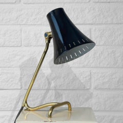 Boréns, lámpara de sobremesa de mediados de siglo modelo 8256, latón y acero, Suecia, años 50