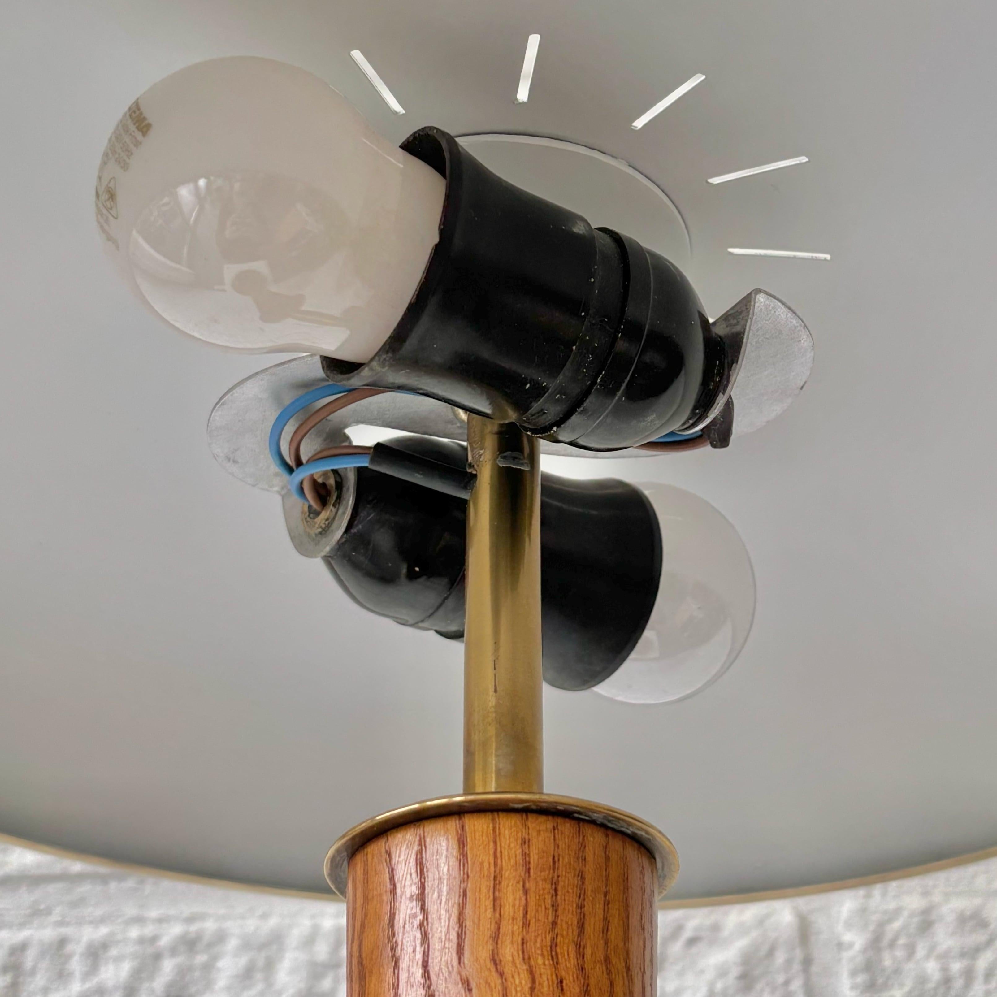 Boréns, table lamp 8406, elm & brand, Scandinavian modern, Sweden, 1940s en venta 3