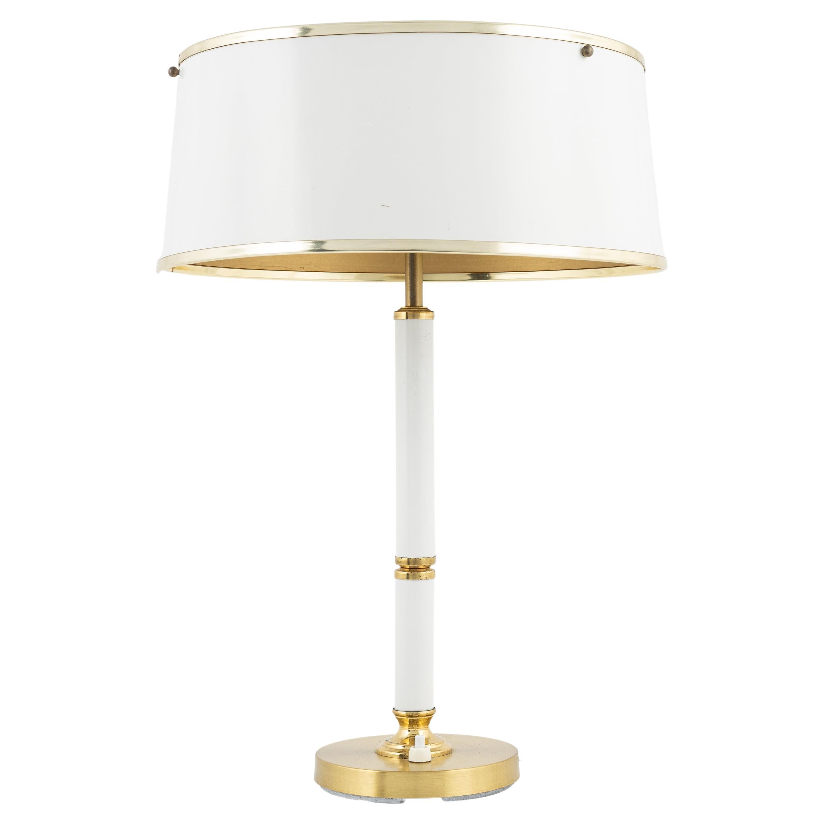 Borens Table Lamp Model 8423 white lacquer Sweden 1970 For Sale