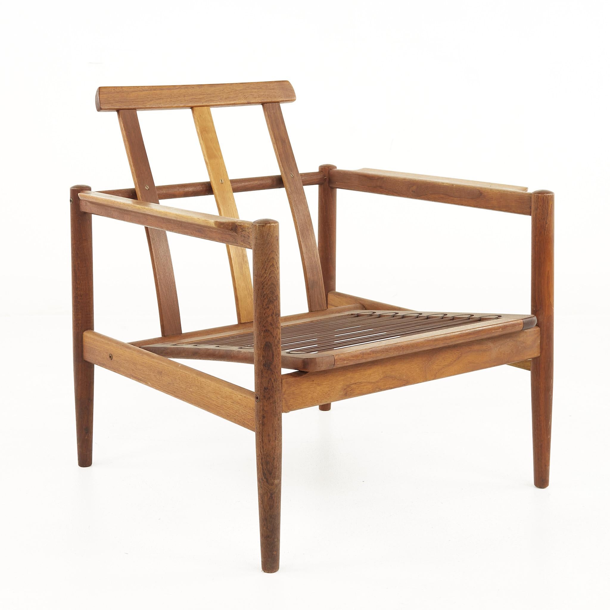Danish Borge Jensen Sonner for Bernstorffsminde Mobelfabrik Teak Lounge Chairs, a Pair For Sale
