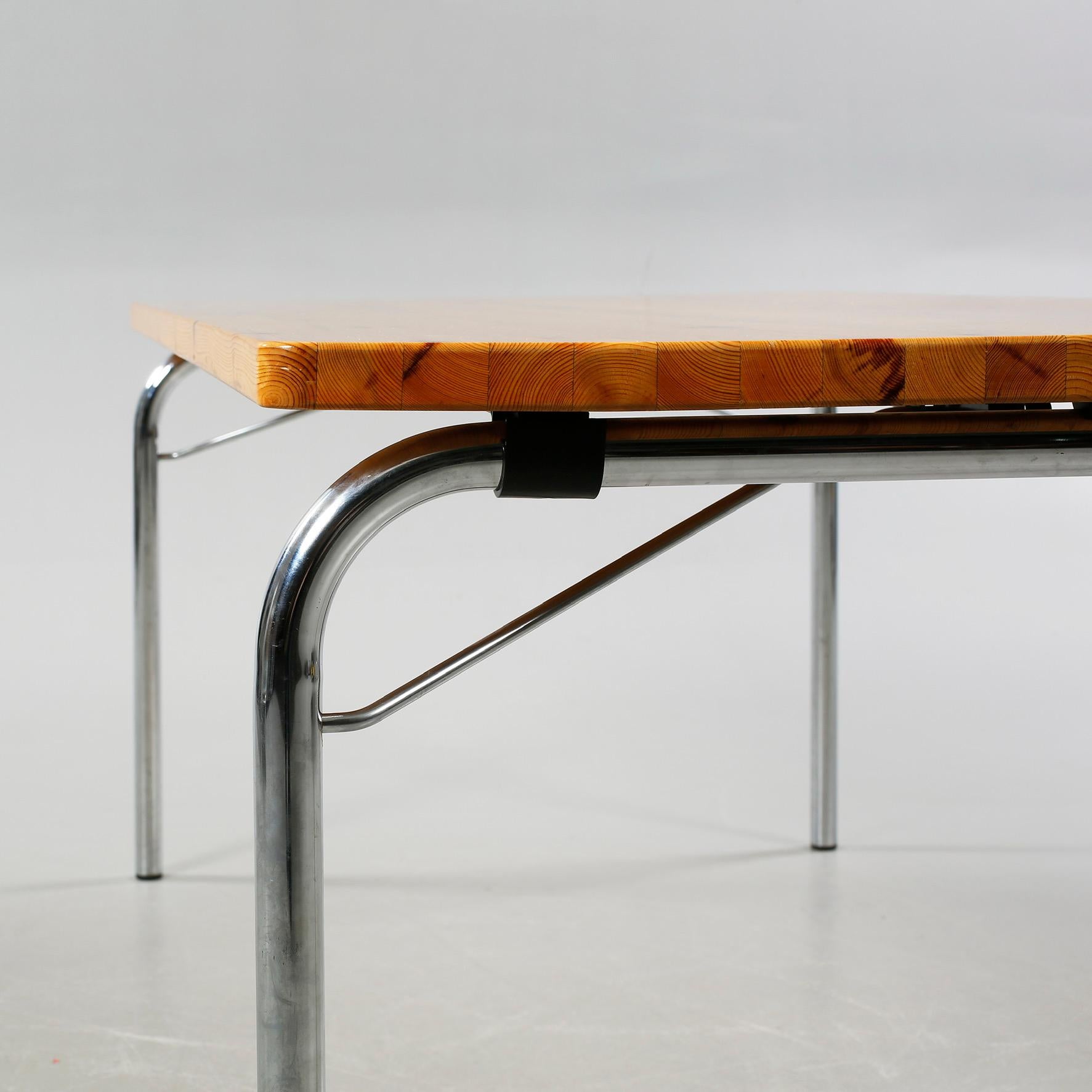 Scandinavian Modern Borge Lindau & Bo Lindekrantz Leather Folding Chairs and Table, Set of 7 For Sale