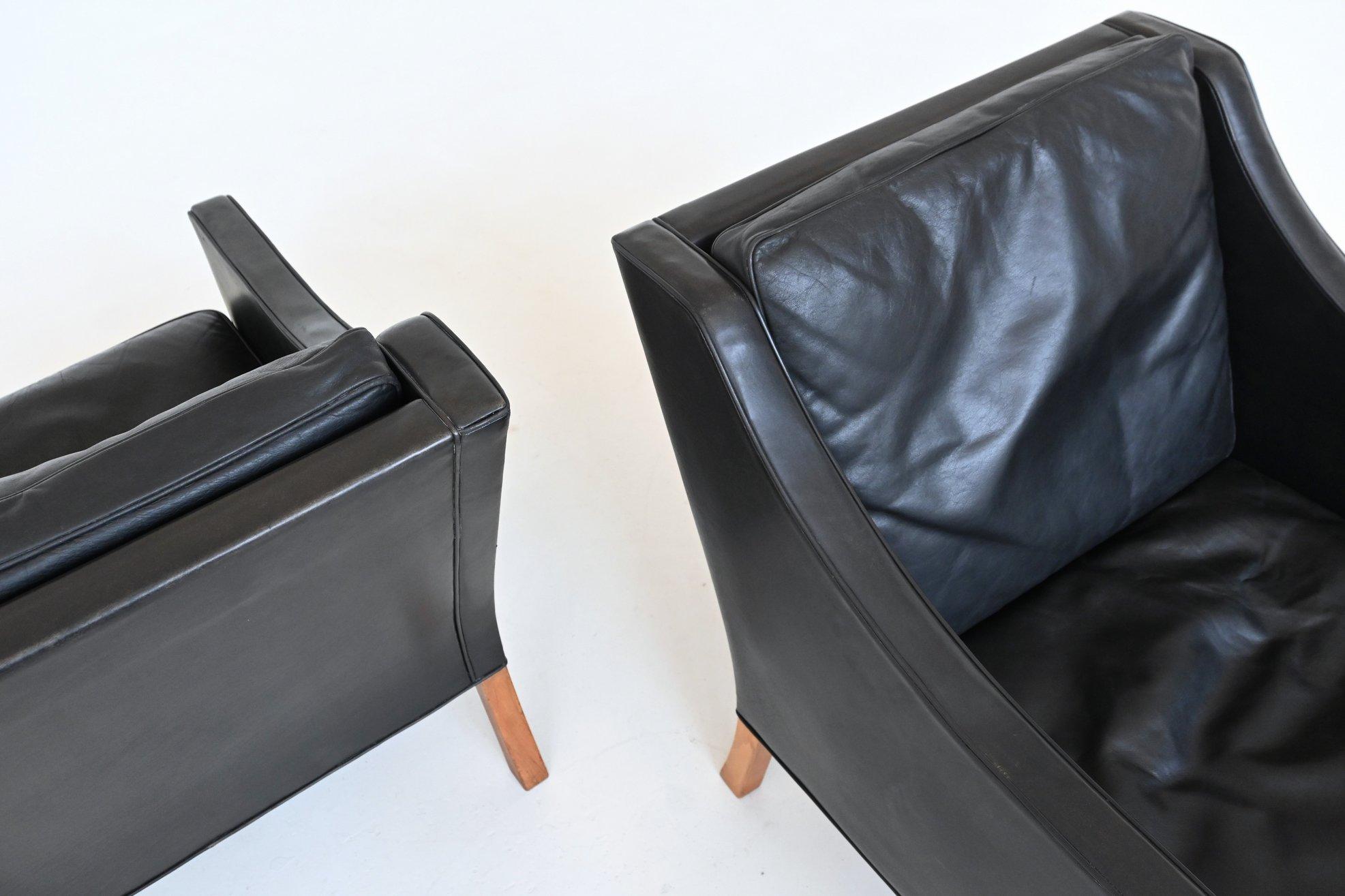 Borge Mogensen 2207 lounge chairs black leather Fredericia Denmark 1960 im Angebot 4