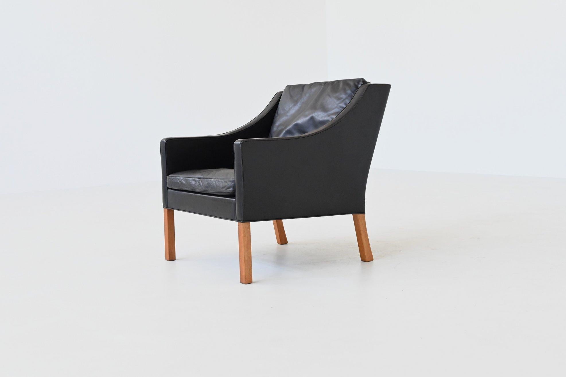 Borge Mogensen 2207 lounge chairs black leather Fredericia Denmark 1960 im Angebot 6