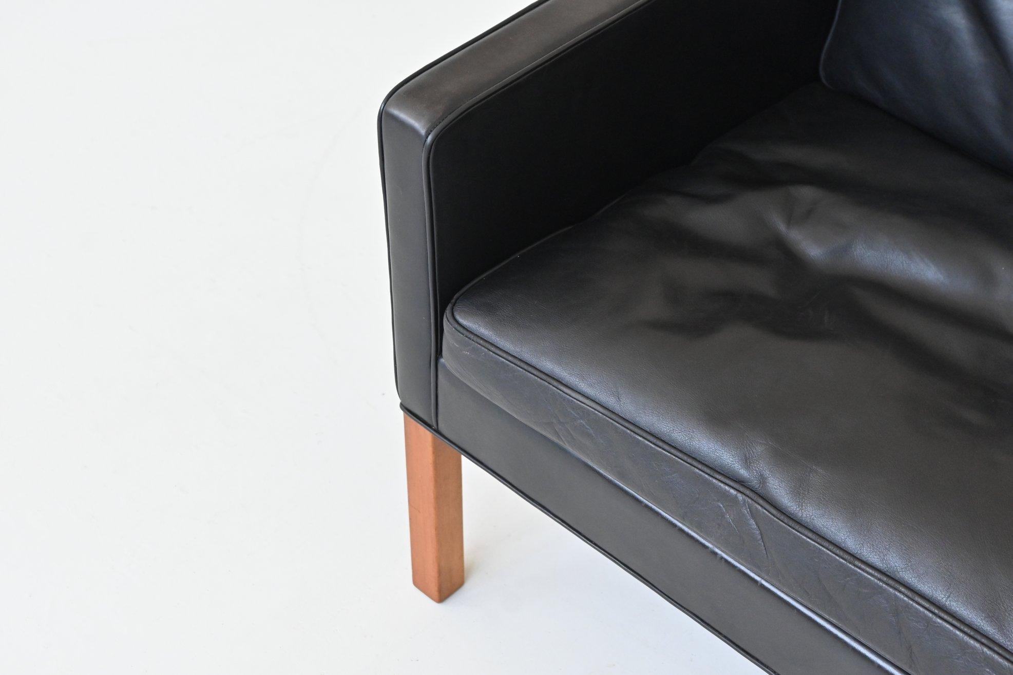 Borge Mogensen 2207 lounge chairs black leather Fredericia Denmark 1960 im Angebot 8