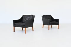 Borge Mogensen 2207 lounge chairs black leather Fredericia Denmark 1960