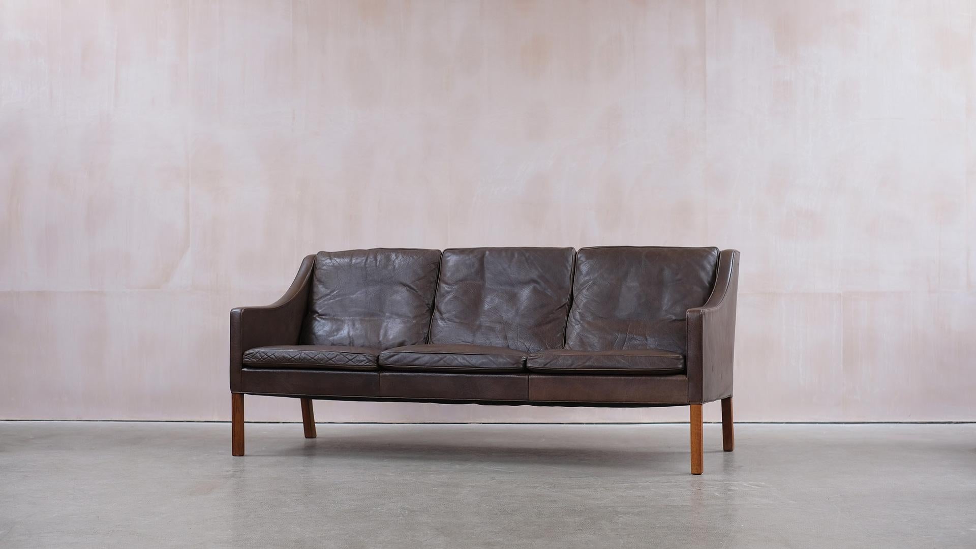 Beautiful example of Børge Mogensen’s classic sofa model 2209 for Fredericia Stolefabrik, Denmark. Designed in 1965, this original sofa is in wonderful condition with soft, thick and supple leather and all down filled cushions. Very elegant and