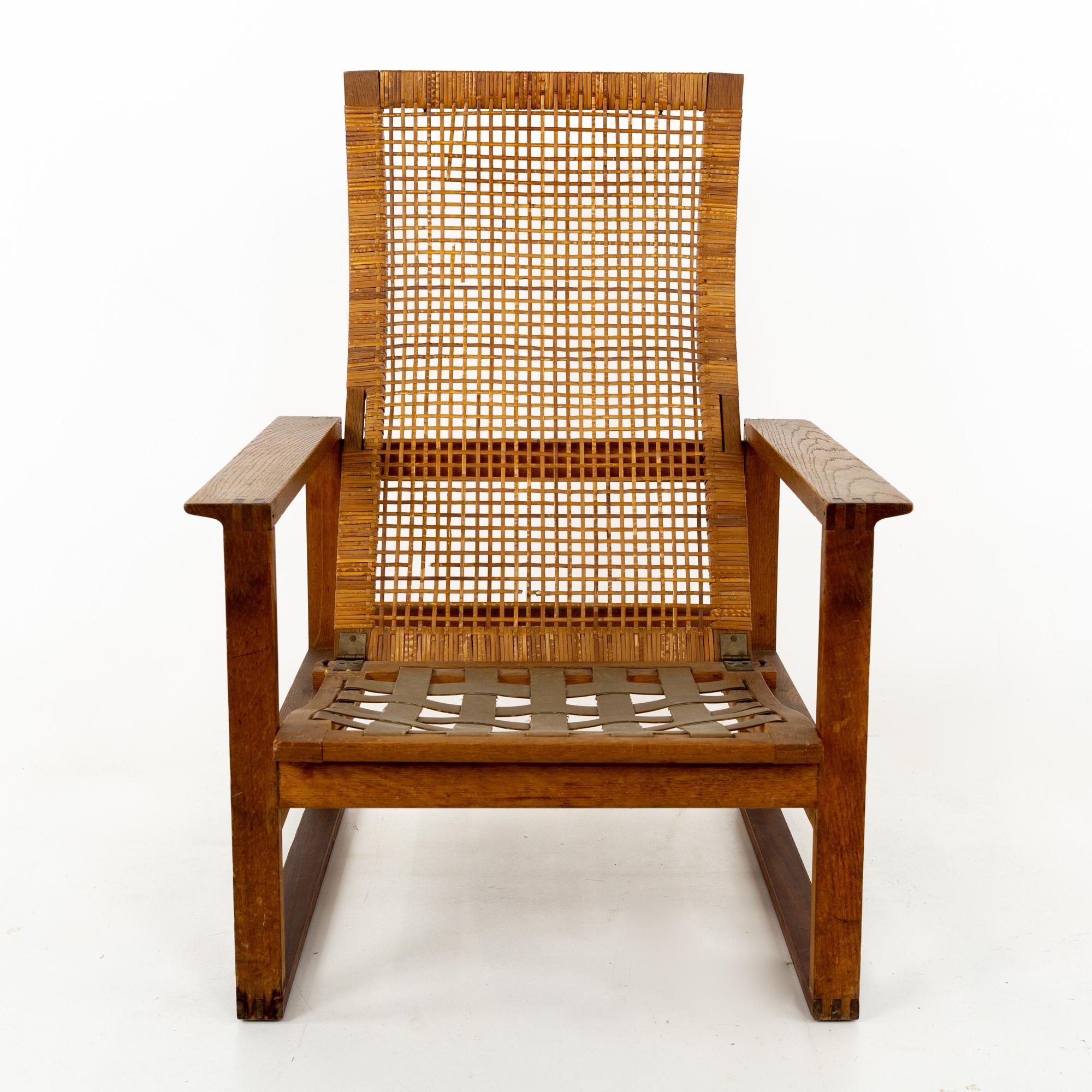 Borge Mogensen 2254 Mid Century Oak and Cane Highbacked Lounge Chairs, Pair In Good Condition In Countryside, IL