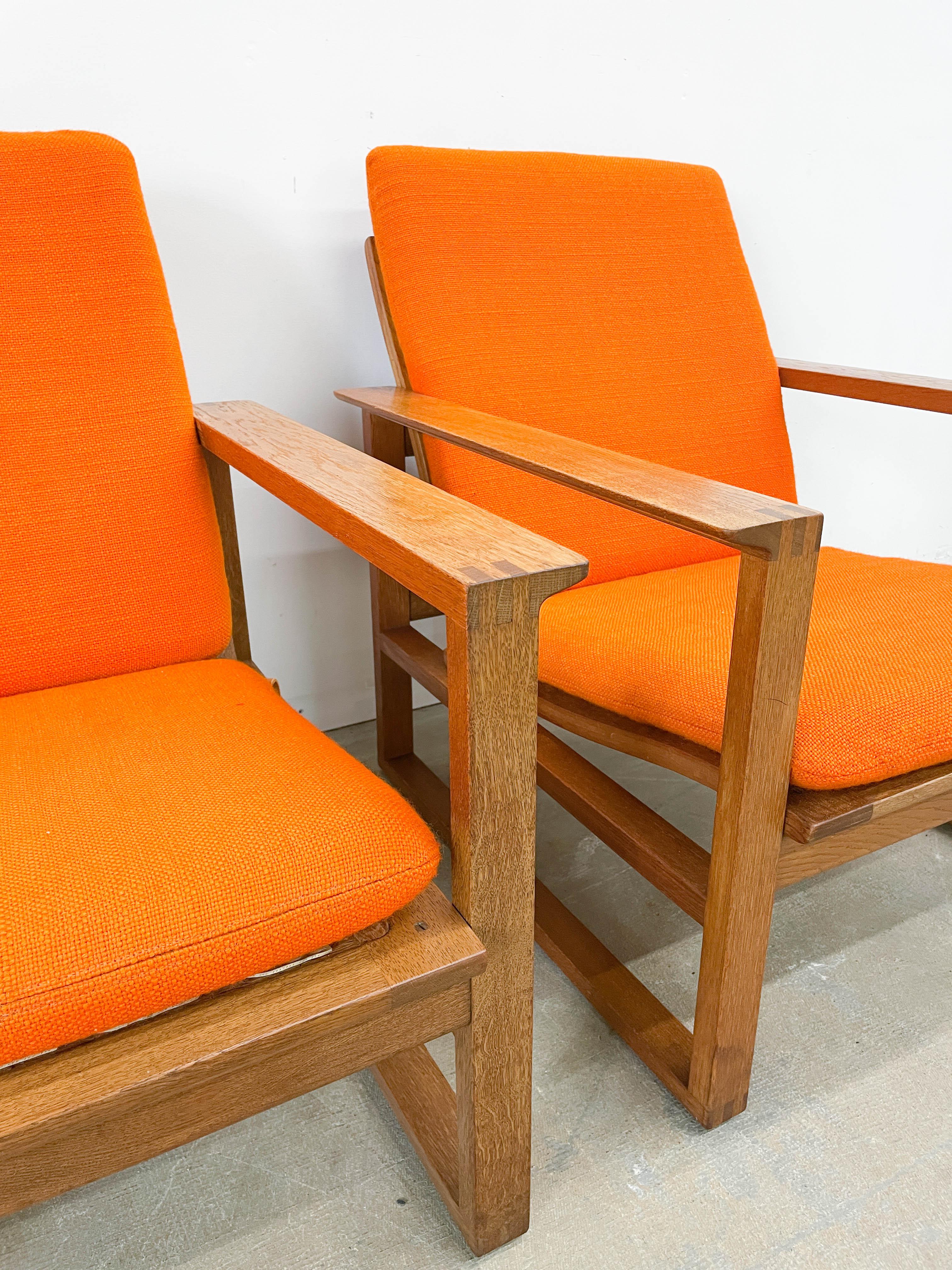 Mid-Century Modern Borge Mogensen 2256 chairs and ottoman For Sale