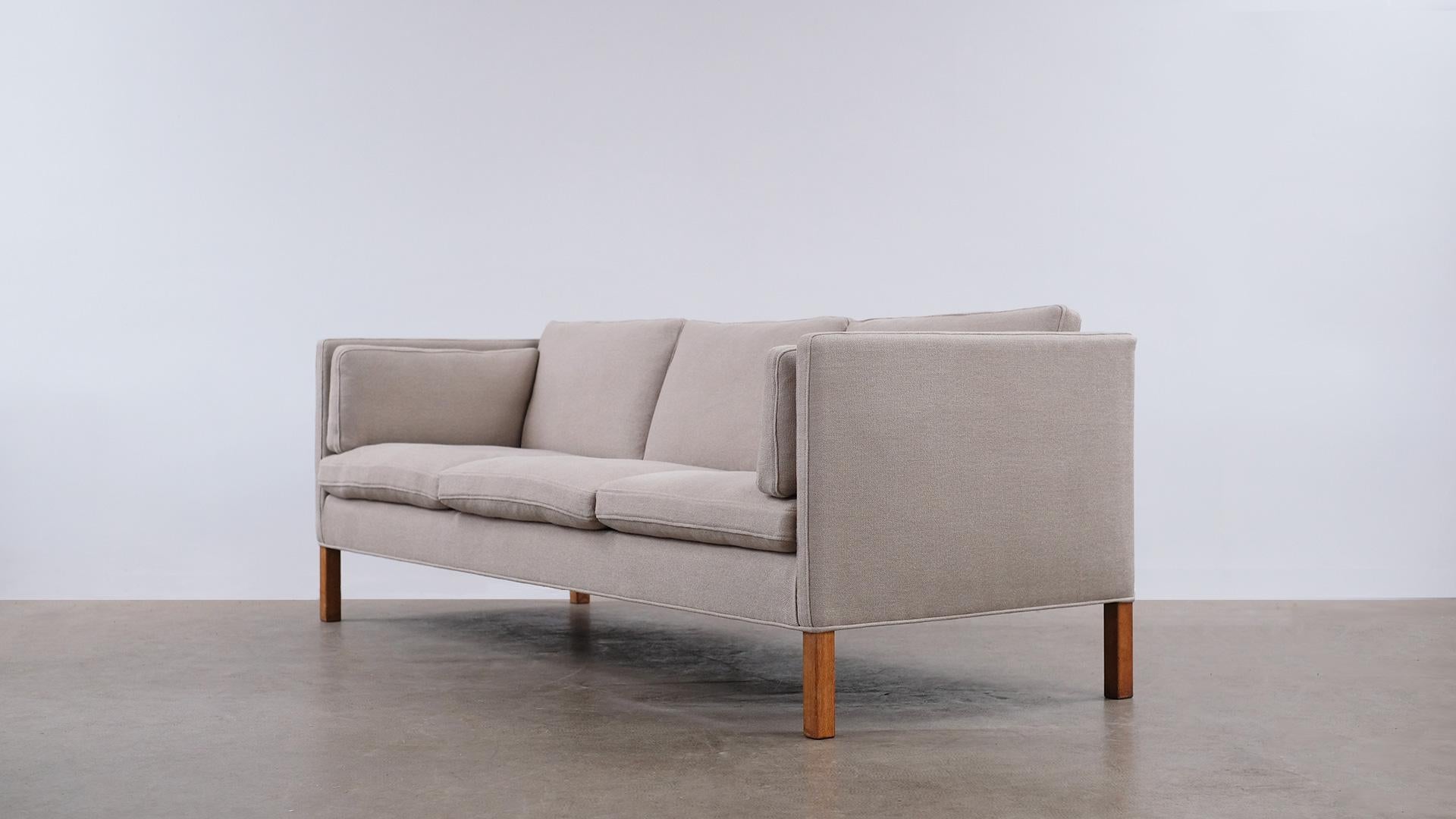 Danish Børge Mogensen 2443 Sofa