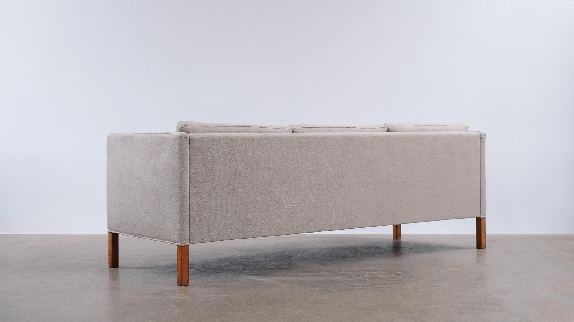 20th Century Børge Mogensen 2443 Sofa