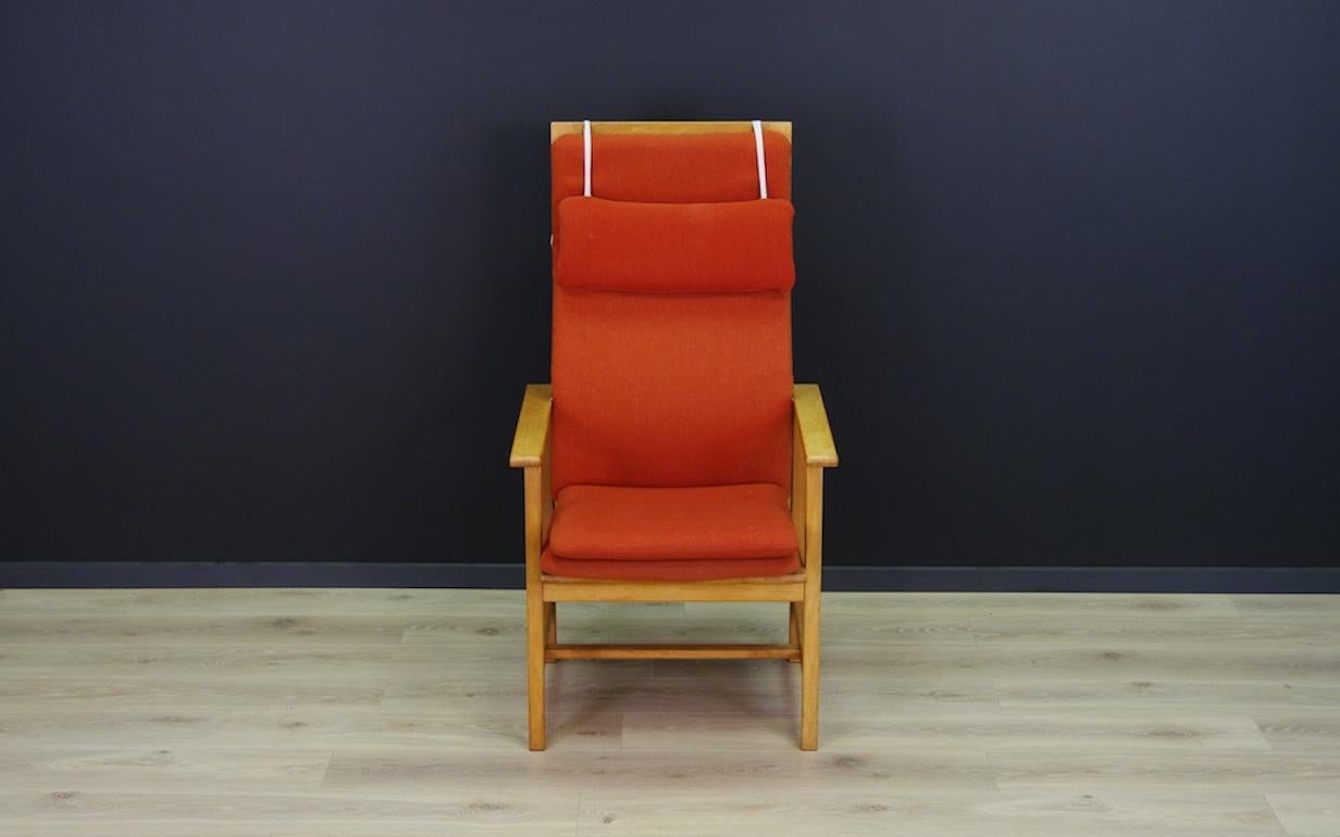 Minimalist armchair of the 1970s-1980s. Designed by a leading Danish designer Børge Mogensen. Beautiful straight line - Scandinavian design. Item upholstered with the original fabric. Armchair in good condition with visible signs of wear (small