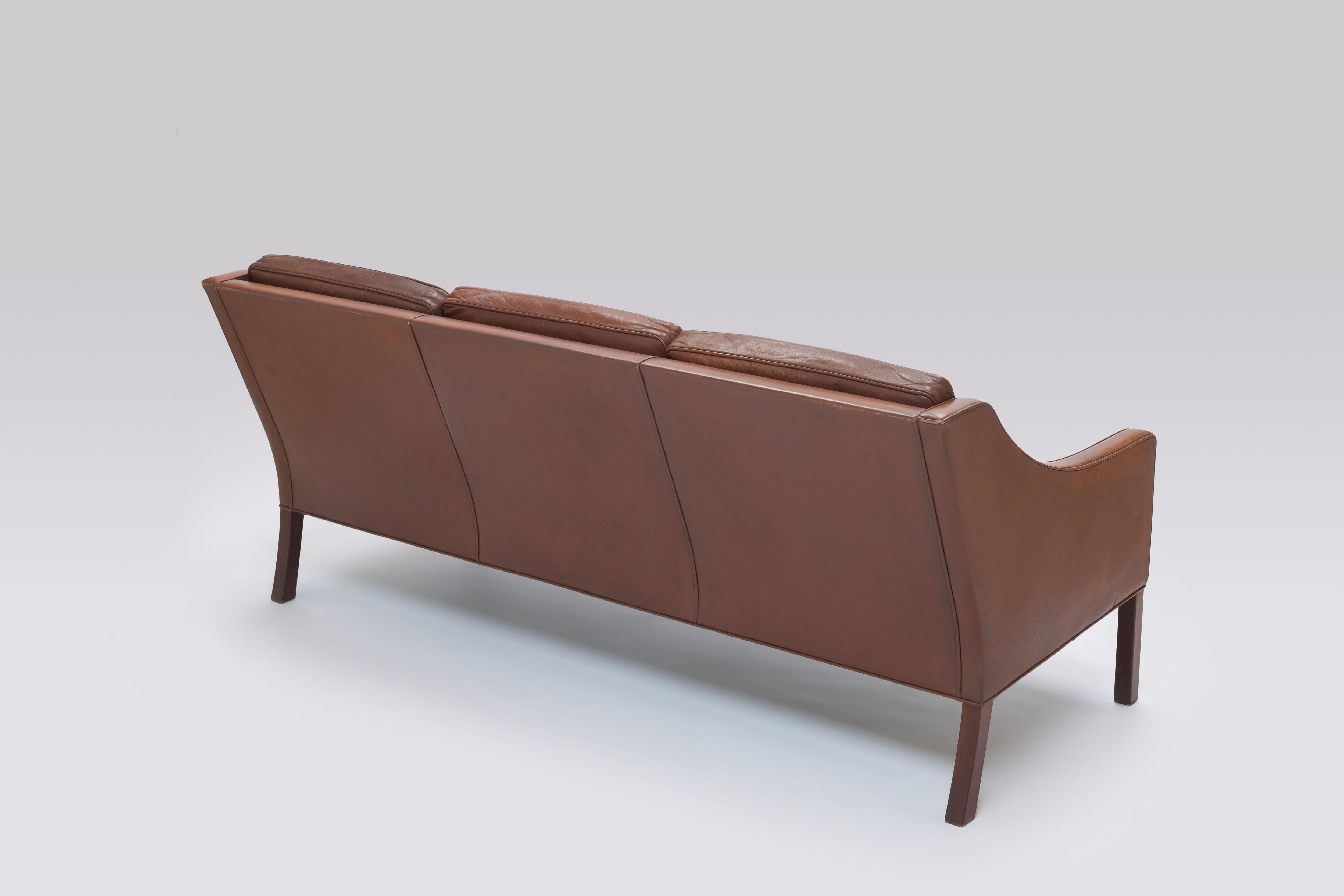 Borge Mogensen, Brown Leather Model 2208 Three Seat Sofa by Frederica  In Good Condition In Utrecht, NL