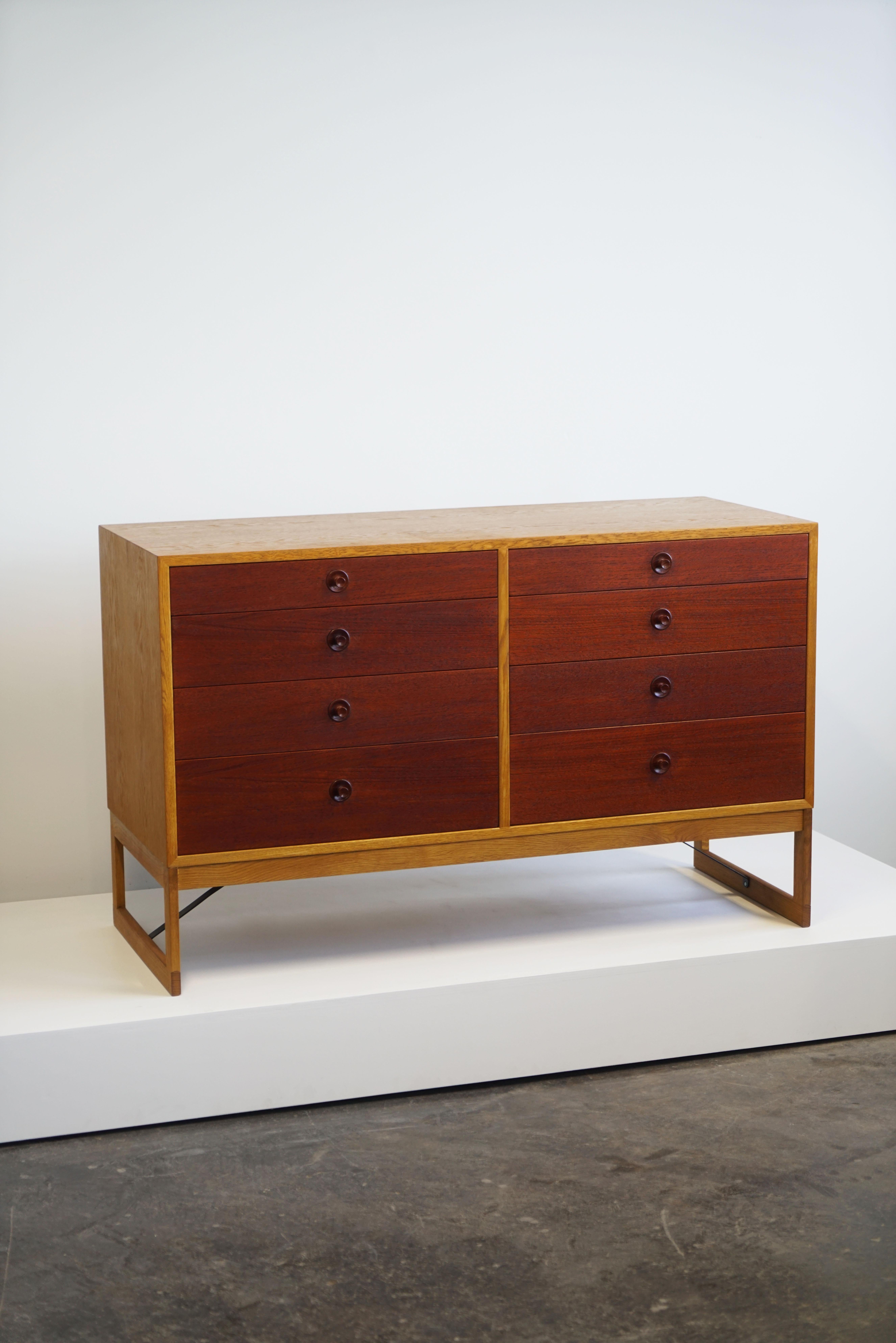 Swedish Borge Mogensen Cabinet Dresser with Eight Drawers Scandinavian Modern Oak Teak