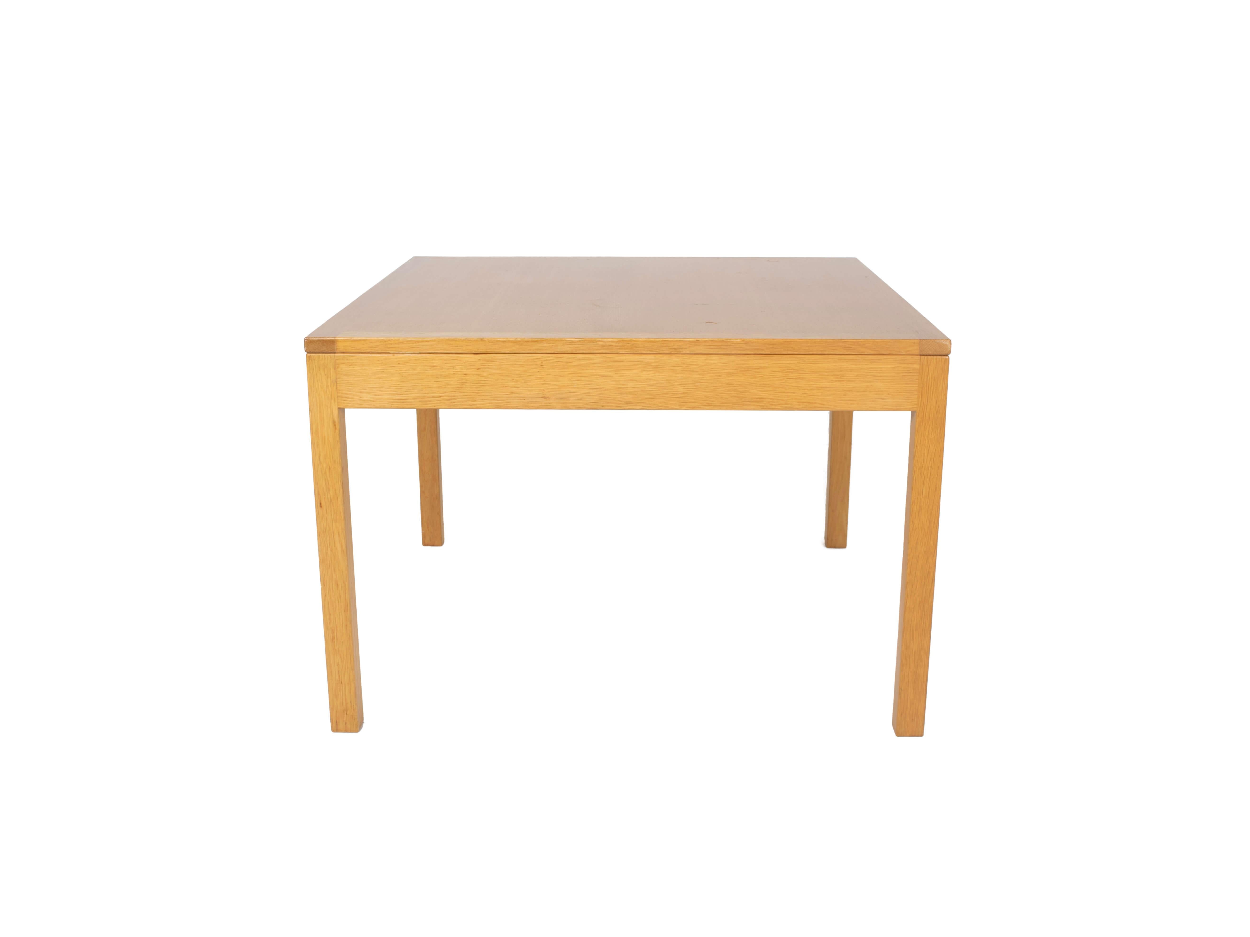 Scandinavian Modern Borge Mogensen Coffee Table for Fredericia Model 5363, Denmark, 1980s